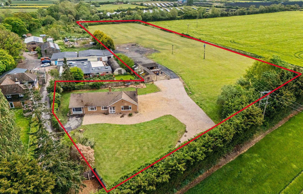Coben, Gaydon Road, Bishops Itchington, Southam, CV47 - photo 1 of 53