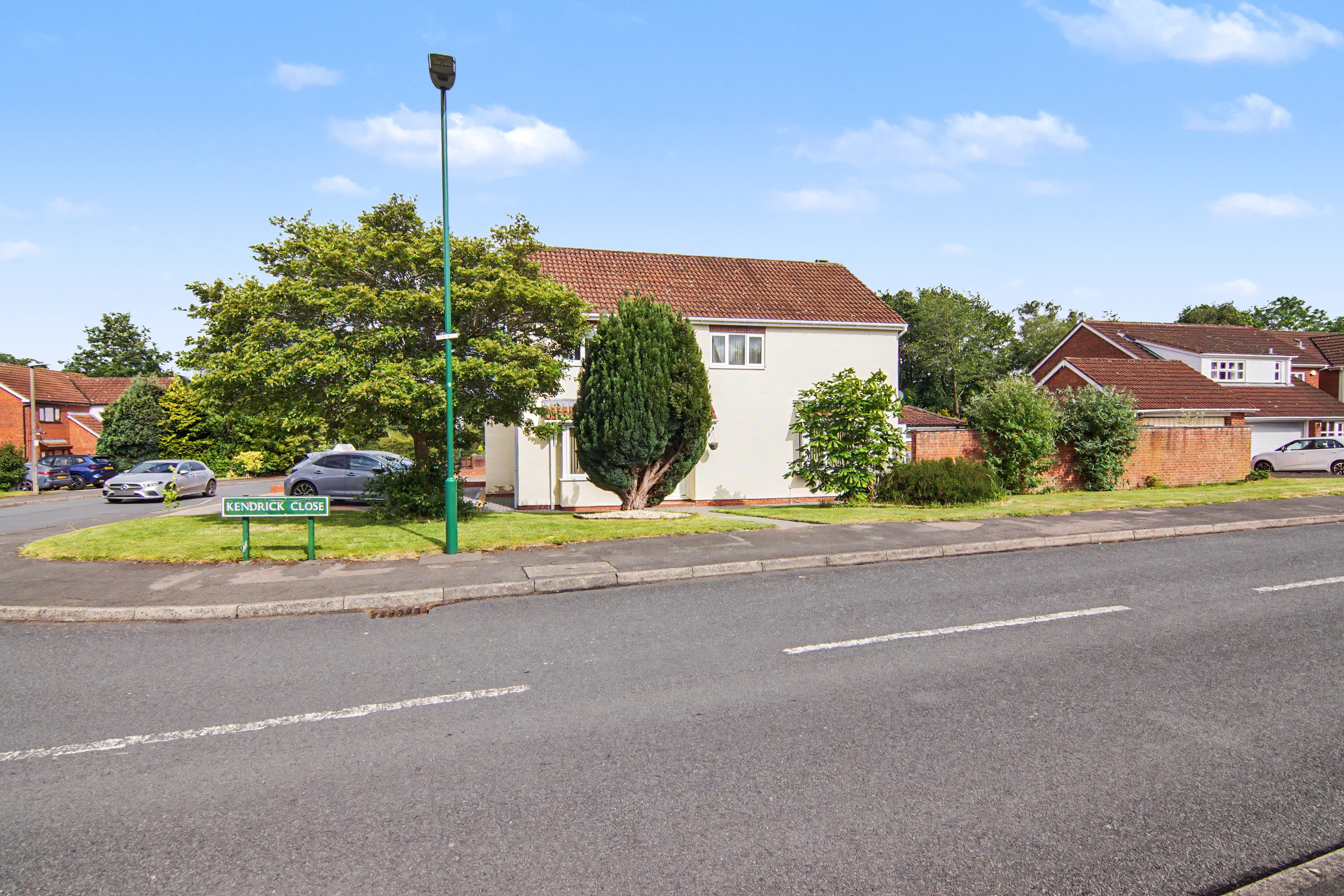Kendrick Close, Solihull, B92 - photo 1 of 32