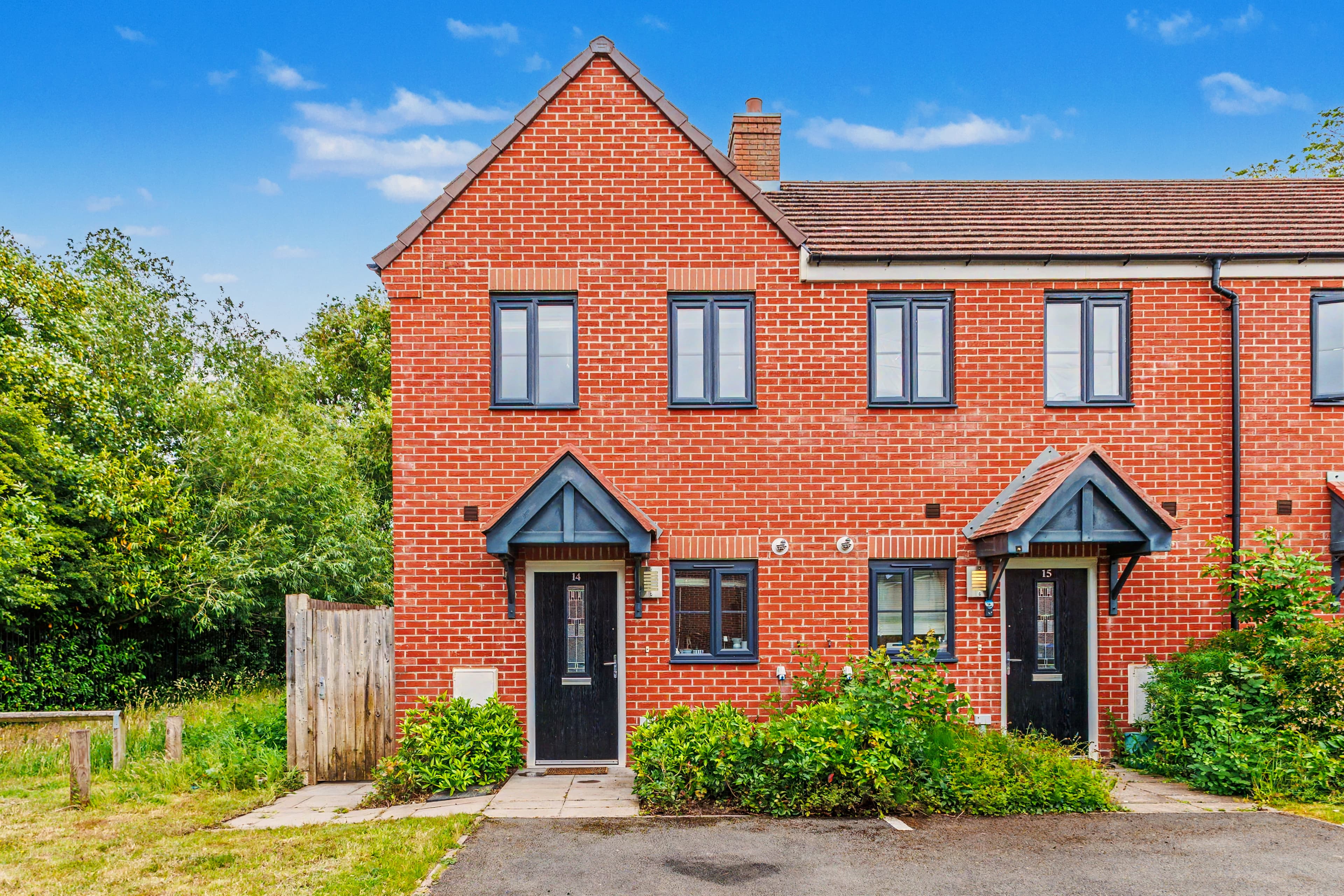 Granada Way, Leamington Spa, CV31 - photo 1 of 32