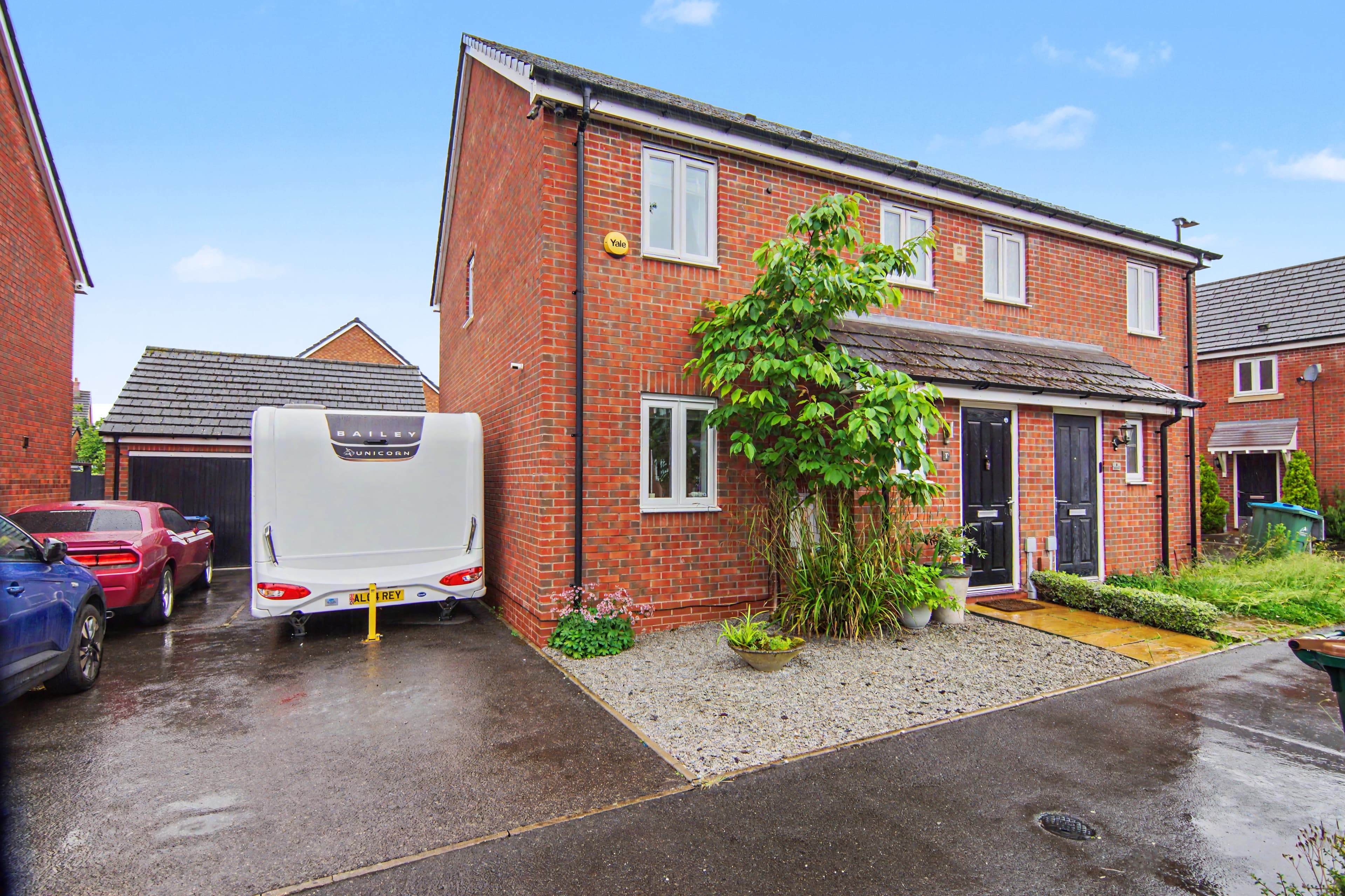 Astoria Drive, Coventry, CV4 - photo 1 of 27