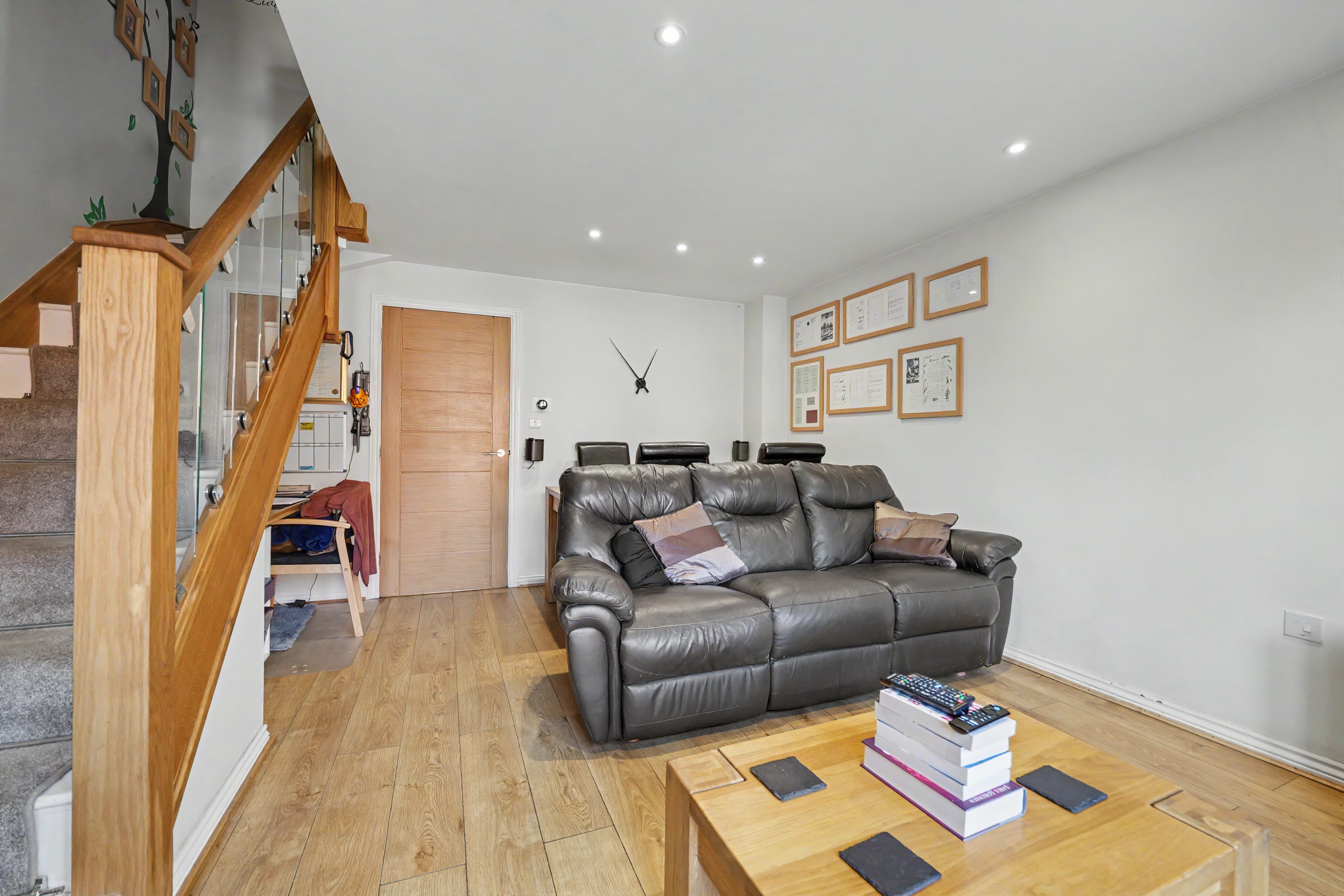 Lythalls Lane, Coventry, CV6 - photo 1 of 17