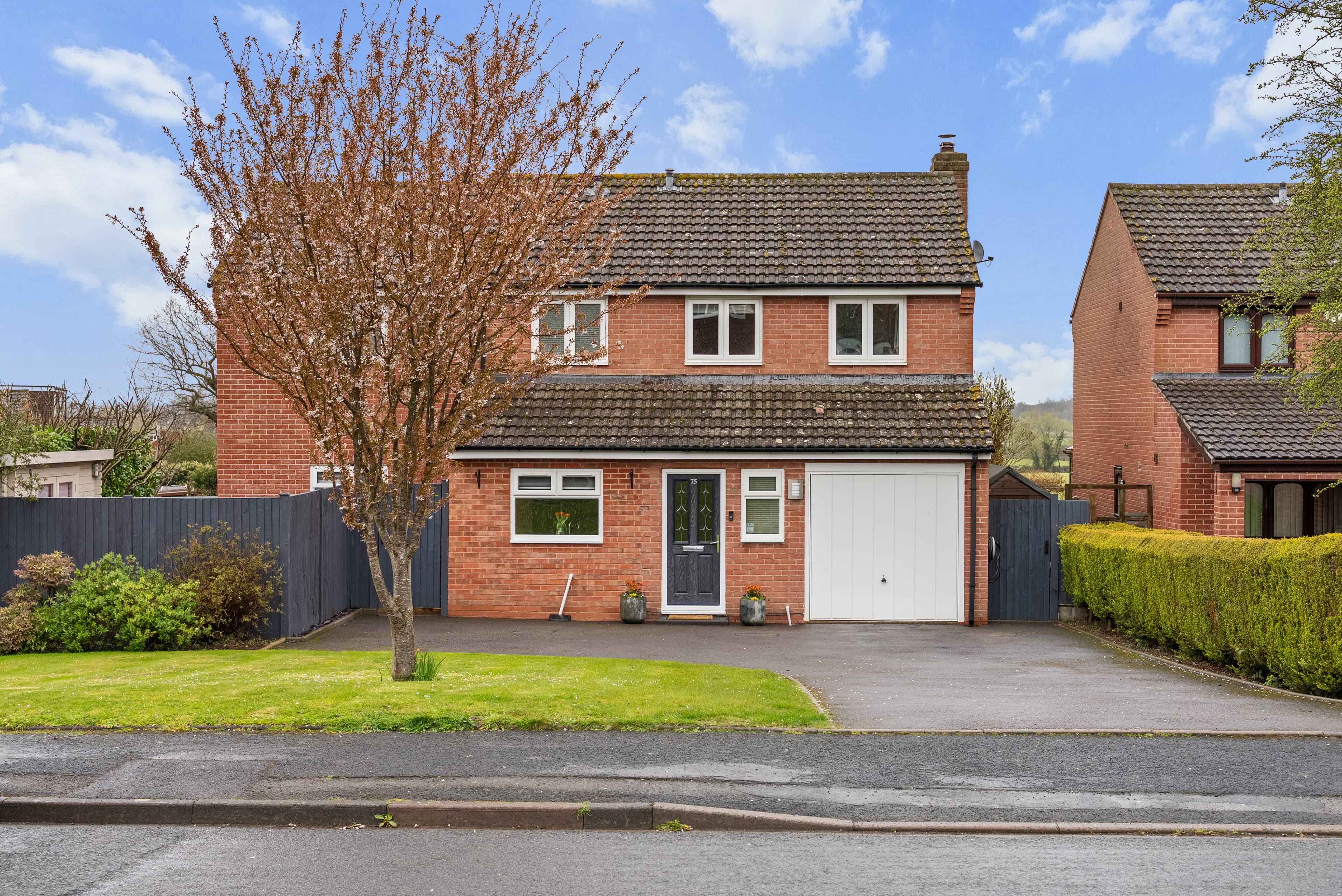Shrubbery Road, Drakes Broughton, Pershore, WR10 - photo 1 of 29