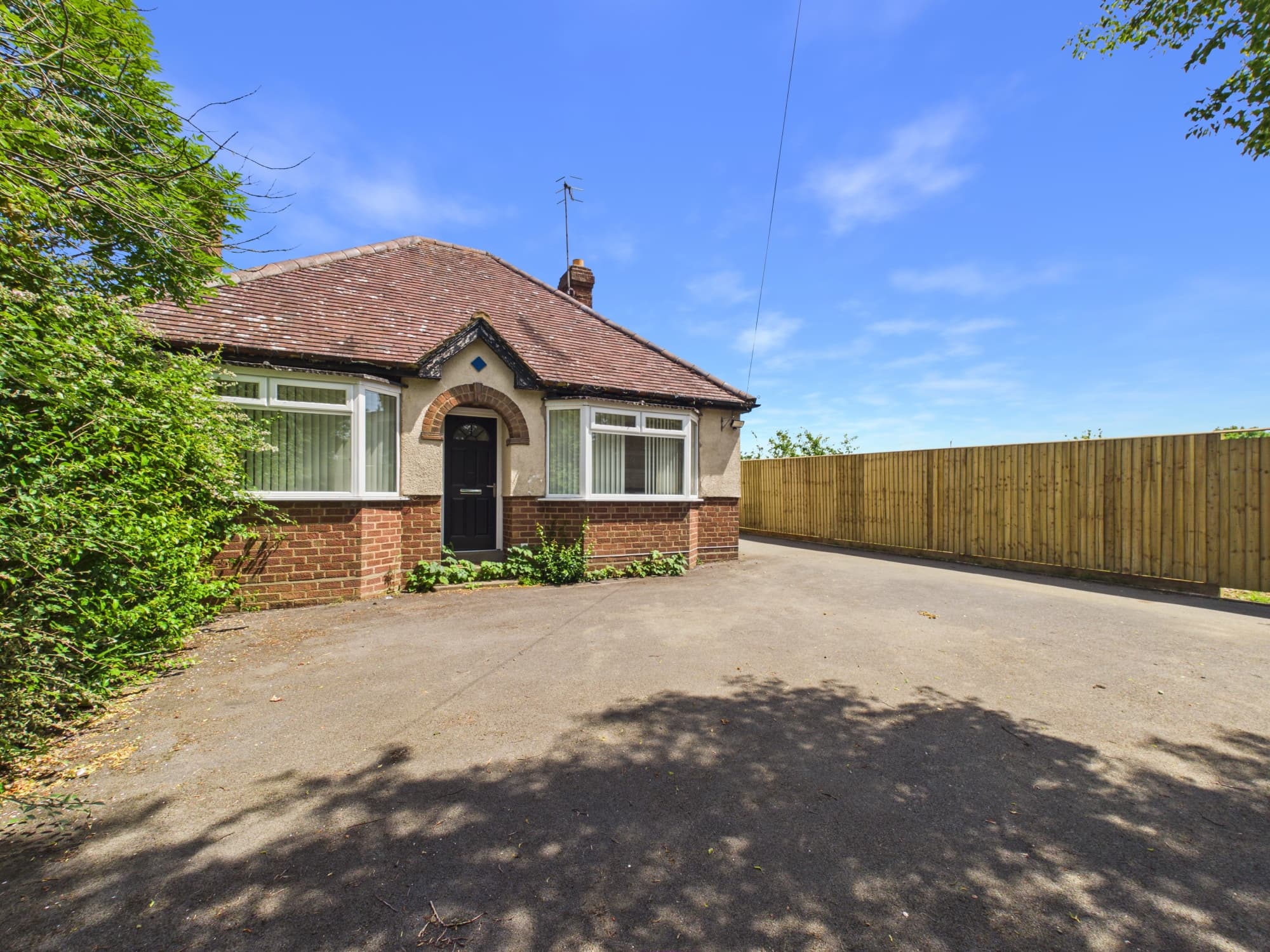 Hillbury, Broadway Road, Evesham, WR11 - photo 1 of 22