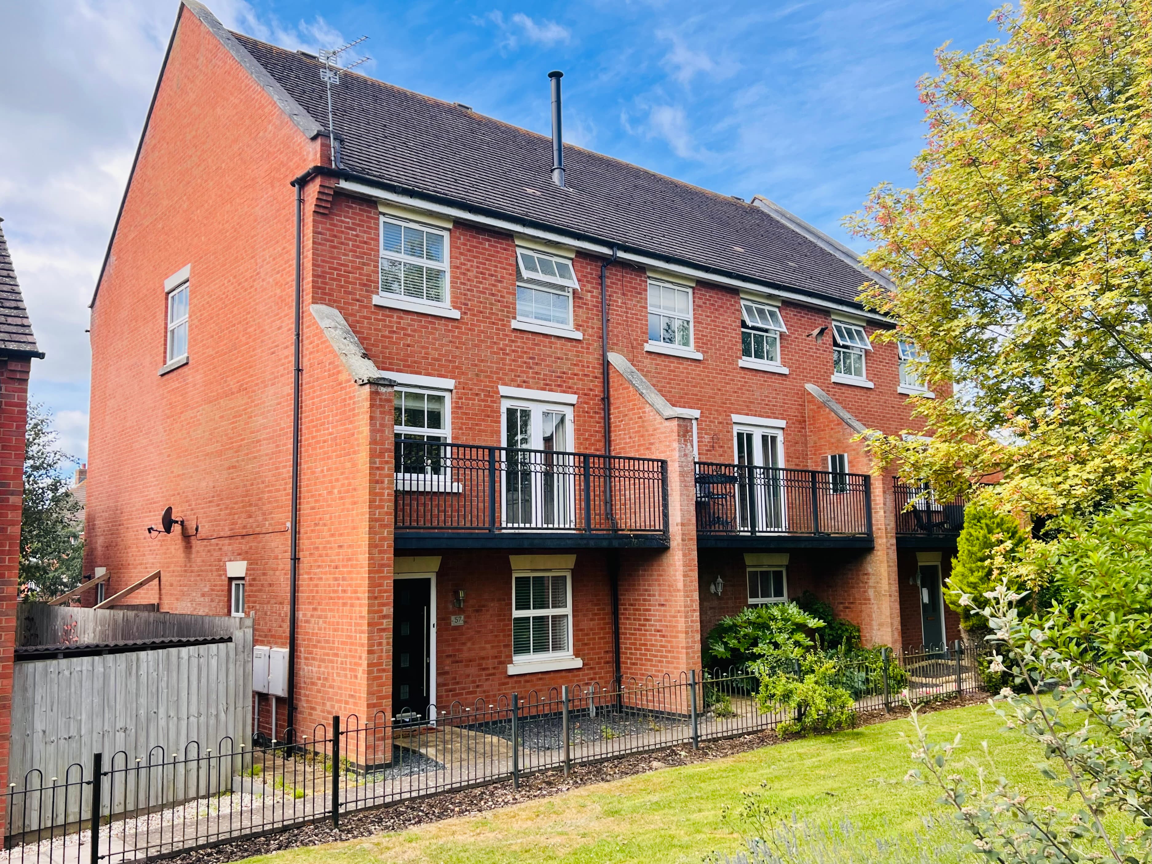 Beecham Road, Shipston-On-Stour, CV36 - photo 1 of 34