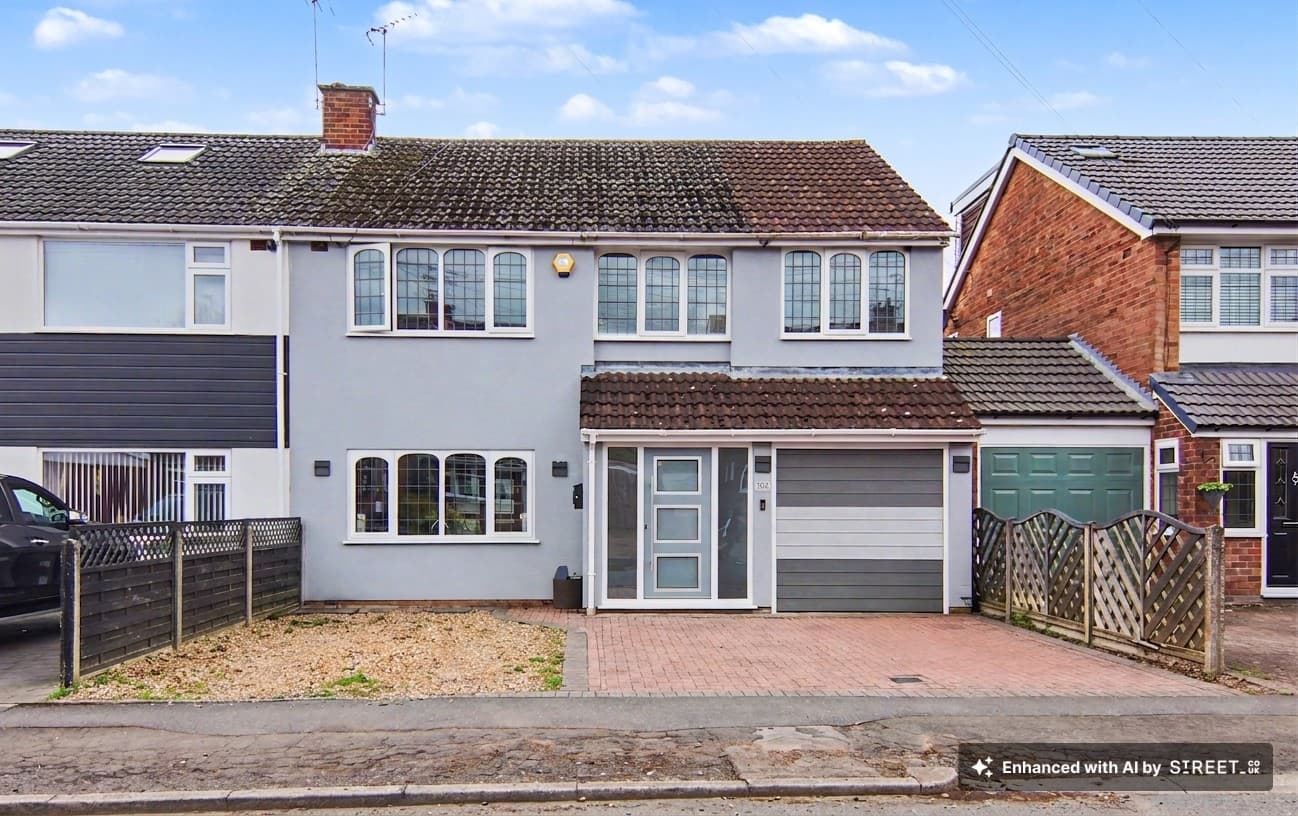 Frederick Neal Avenue, Coventry, CV5 - photo 1 of 31