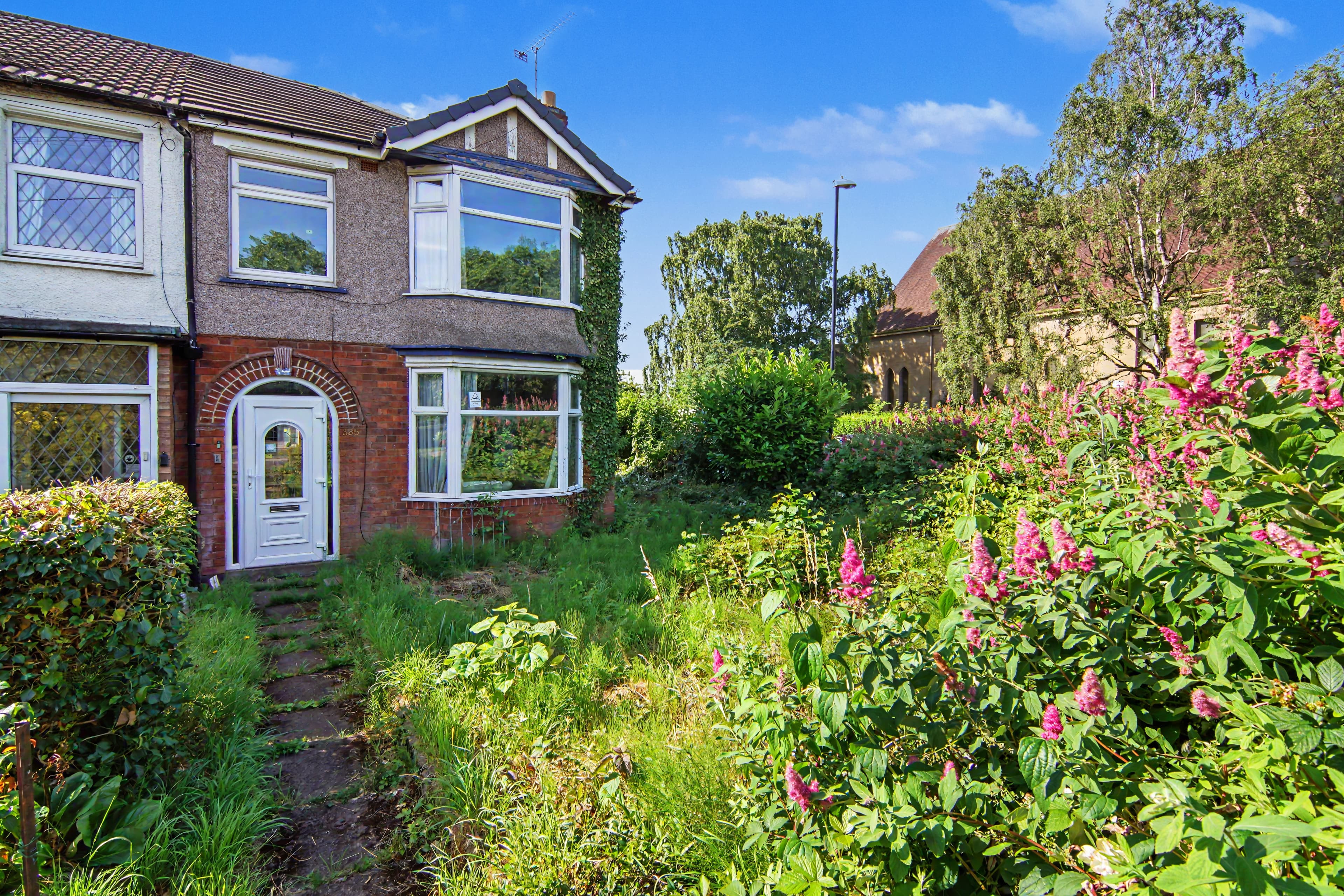 Tile Hill Lane, Coventry, CV4 - photo 1 of 25