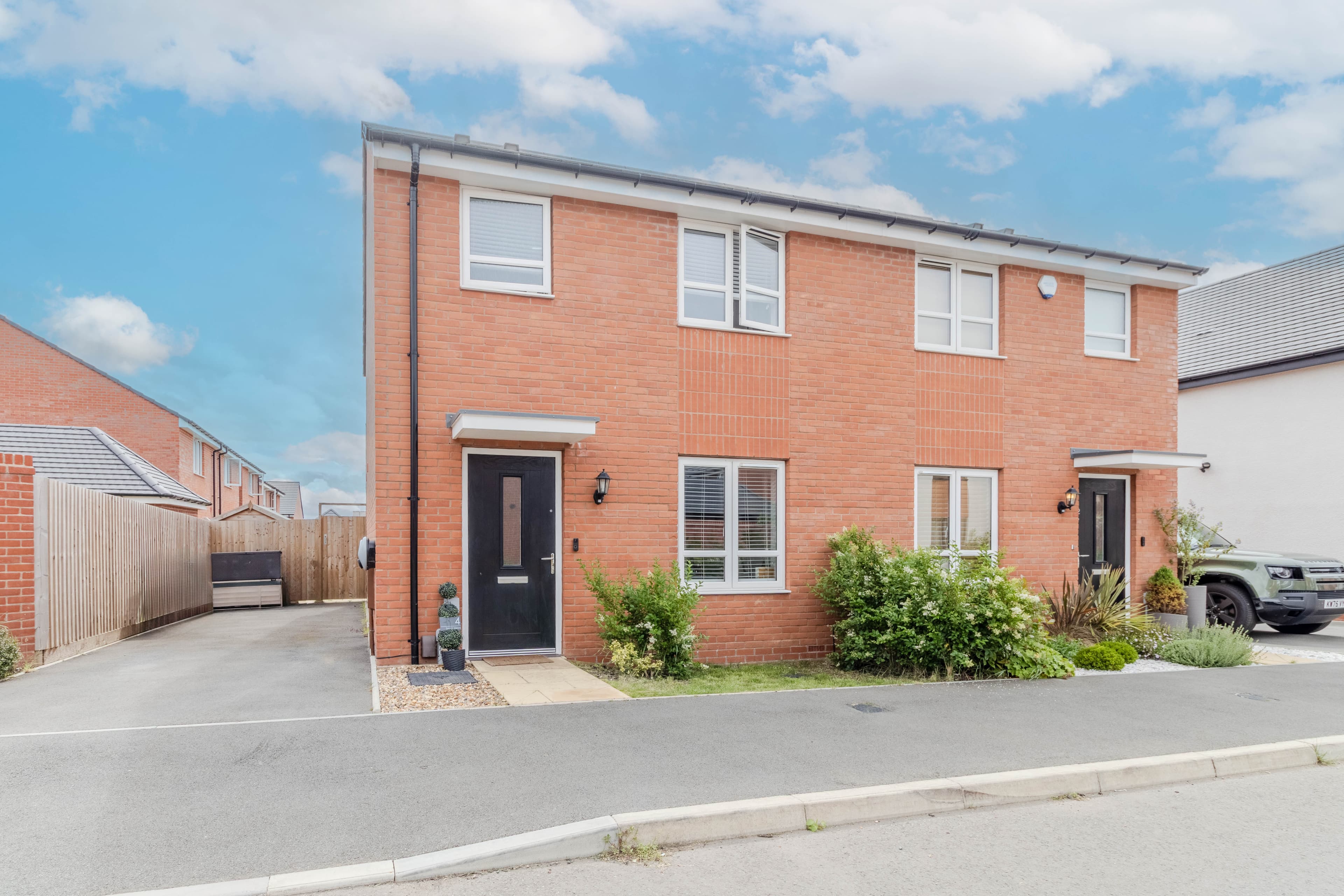 Simon Mews, Upper Lighthorne, Leamington Spa, CV33 - photo 1 of 13