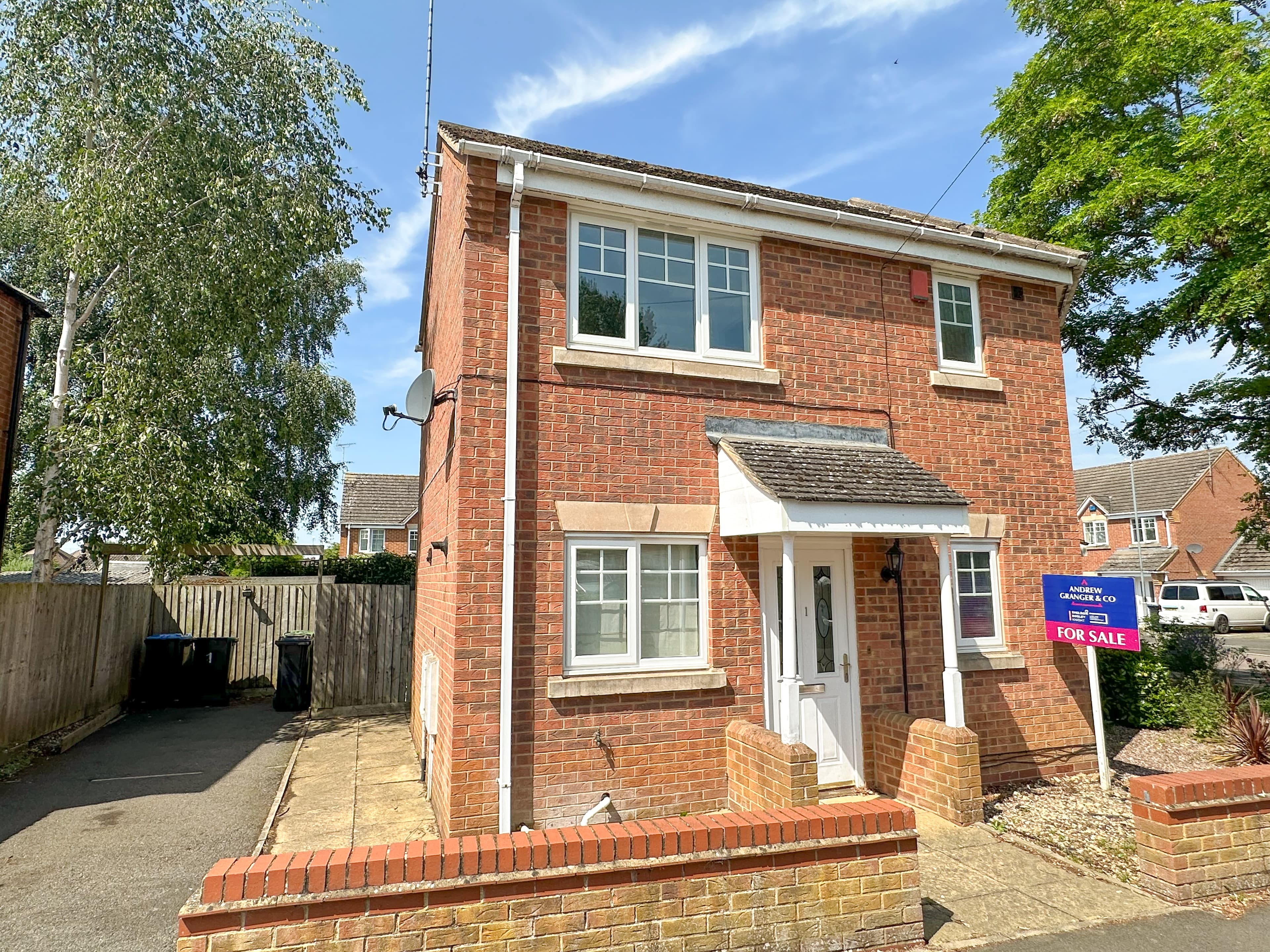 Walcot Road, Market Harborough, LE16 - photo 1 of 11