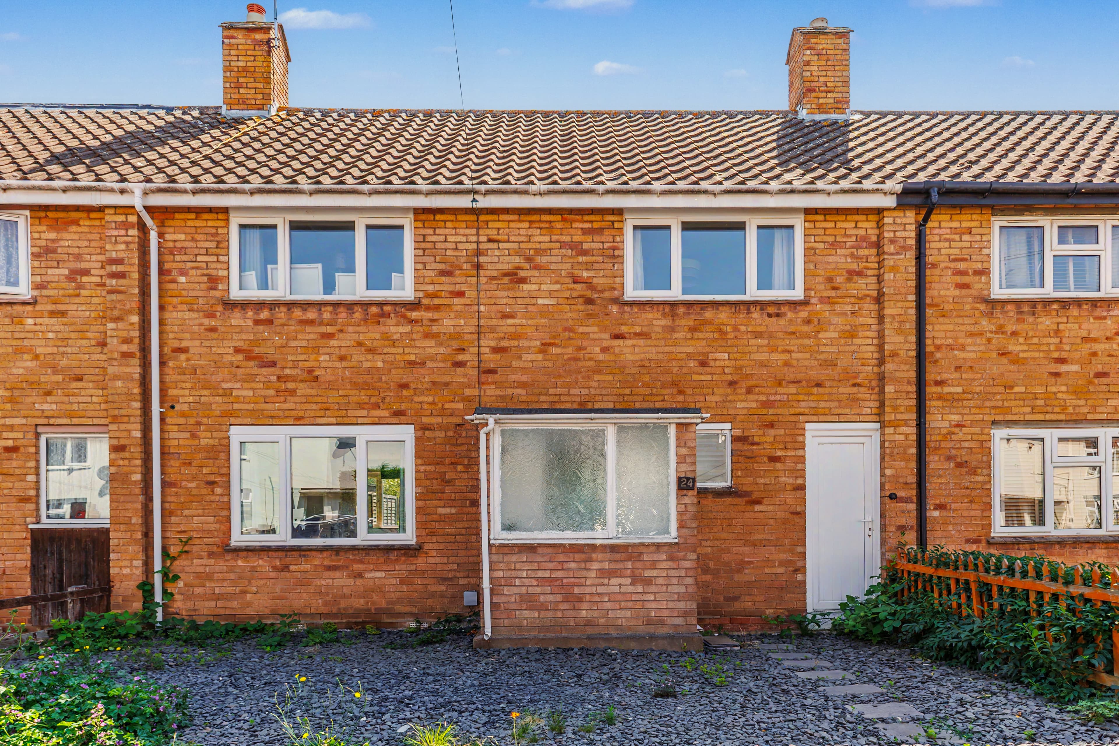 Henry Street, Evesham, WR11 - photo 1 of 17