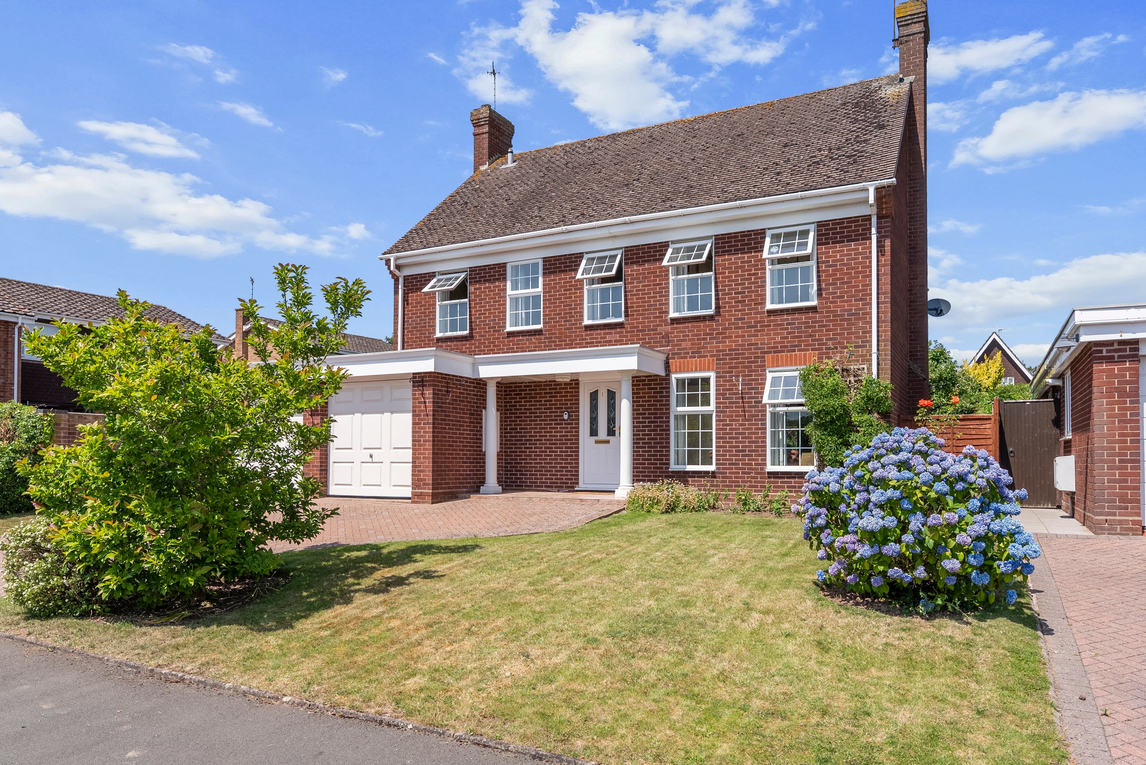 Nobury Hill, Inkberrow, Worcester, WR7 - photo 1 of 22