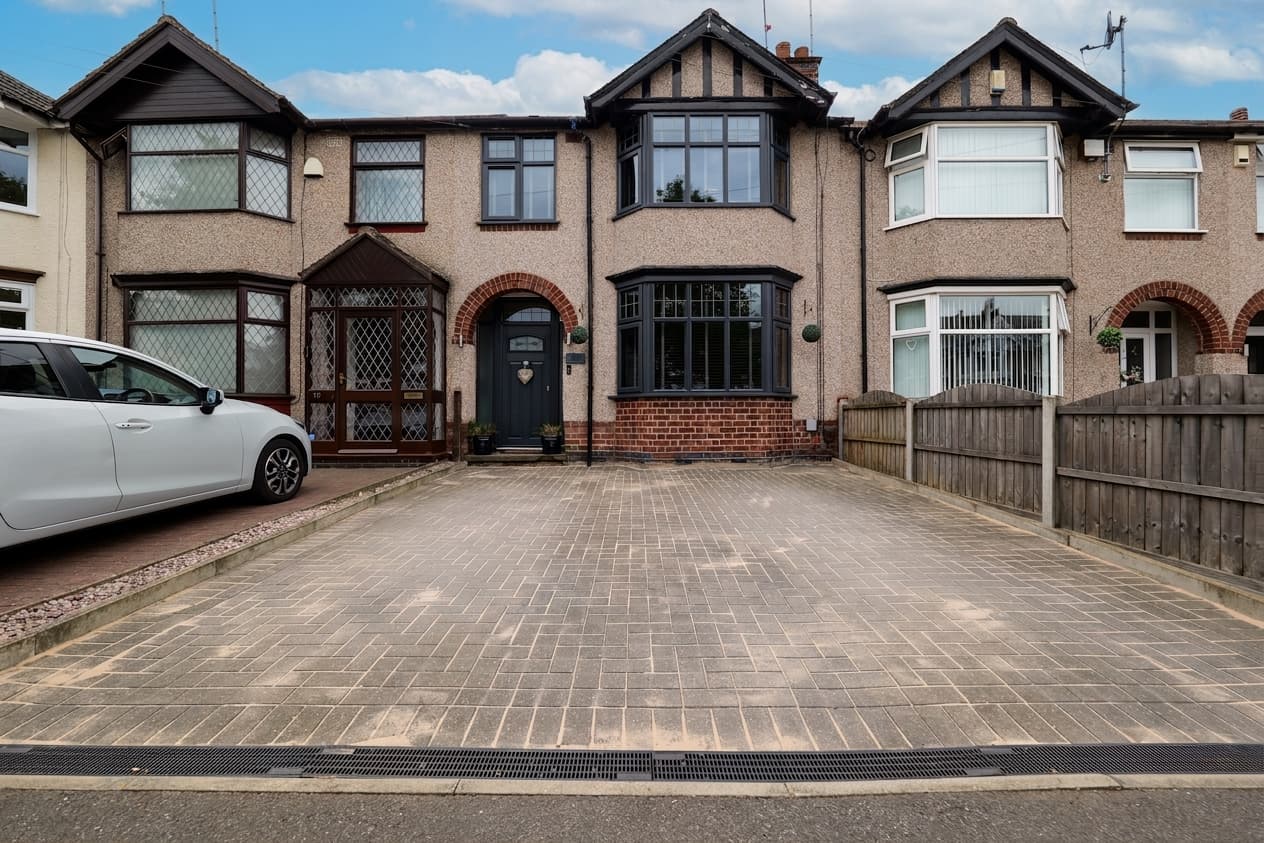 Tennyson Road, Coventry, CV2 - photo 1 of 22