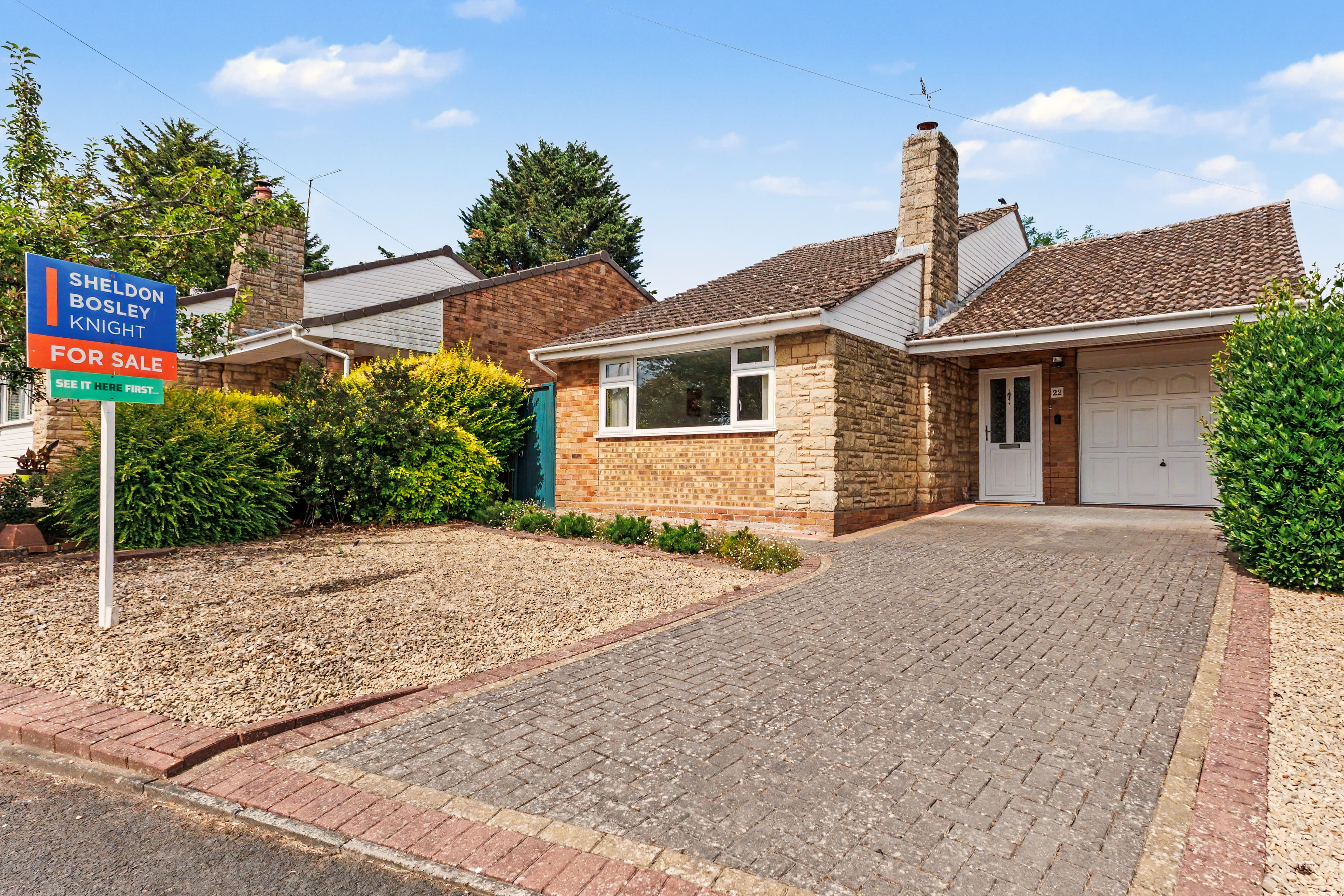 Shrubbery Road, Drakes Broughton, Pershore, WR10 - photo 1 of 18