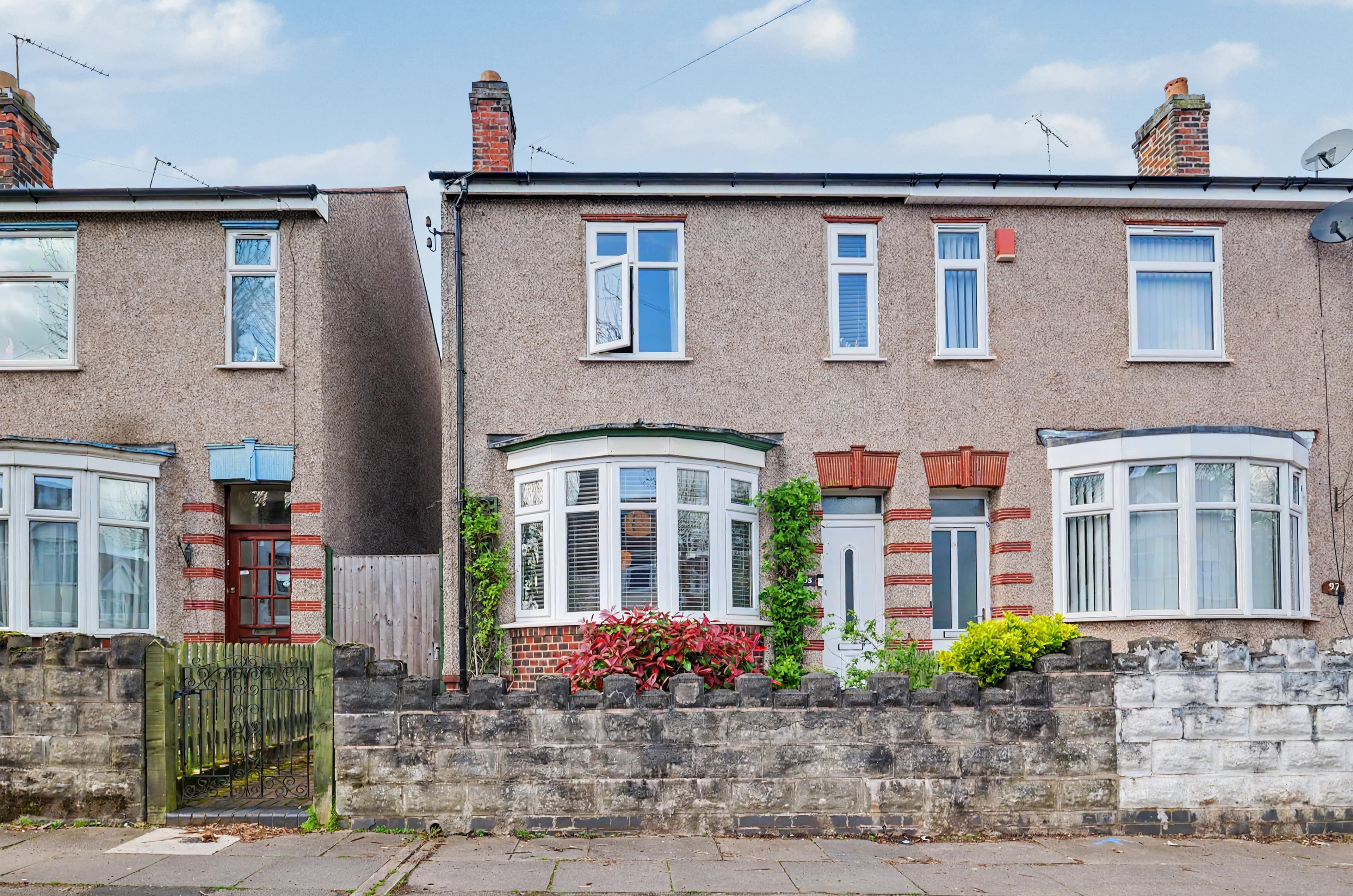 Church Lane, Coventry, CV2 - photo 1 of 12