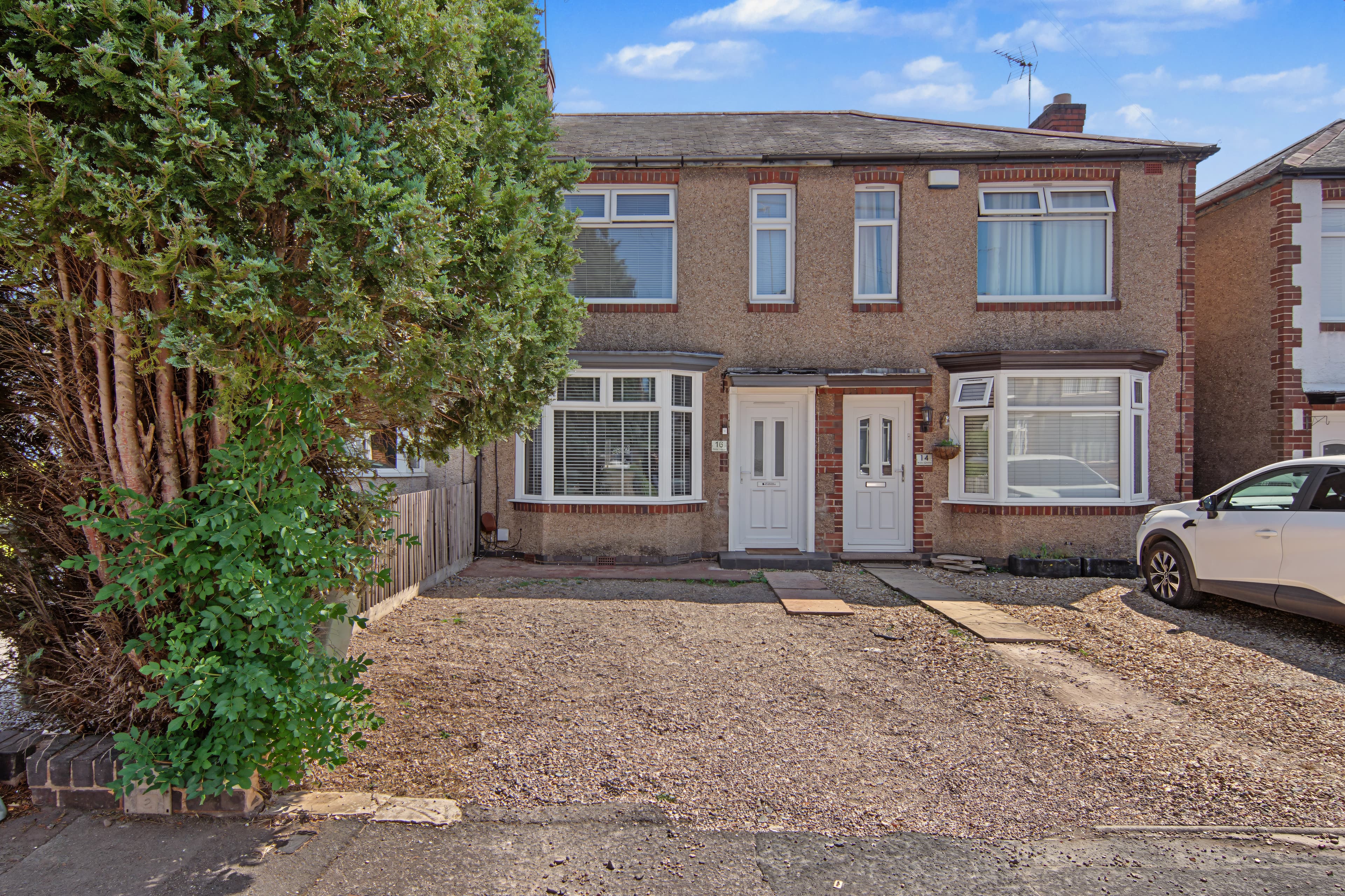 Holly Grove, Coventry, CV4 - photo 1 of 17