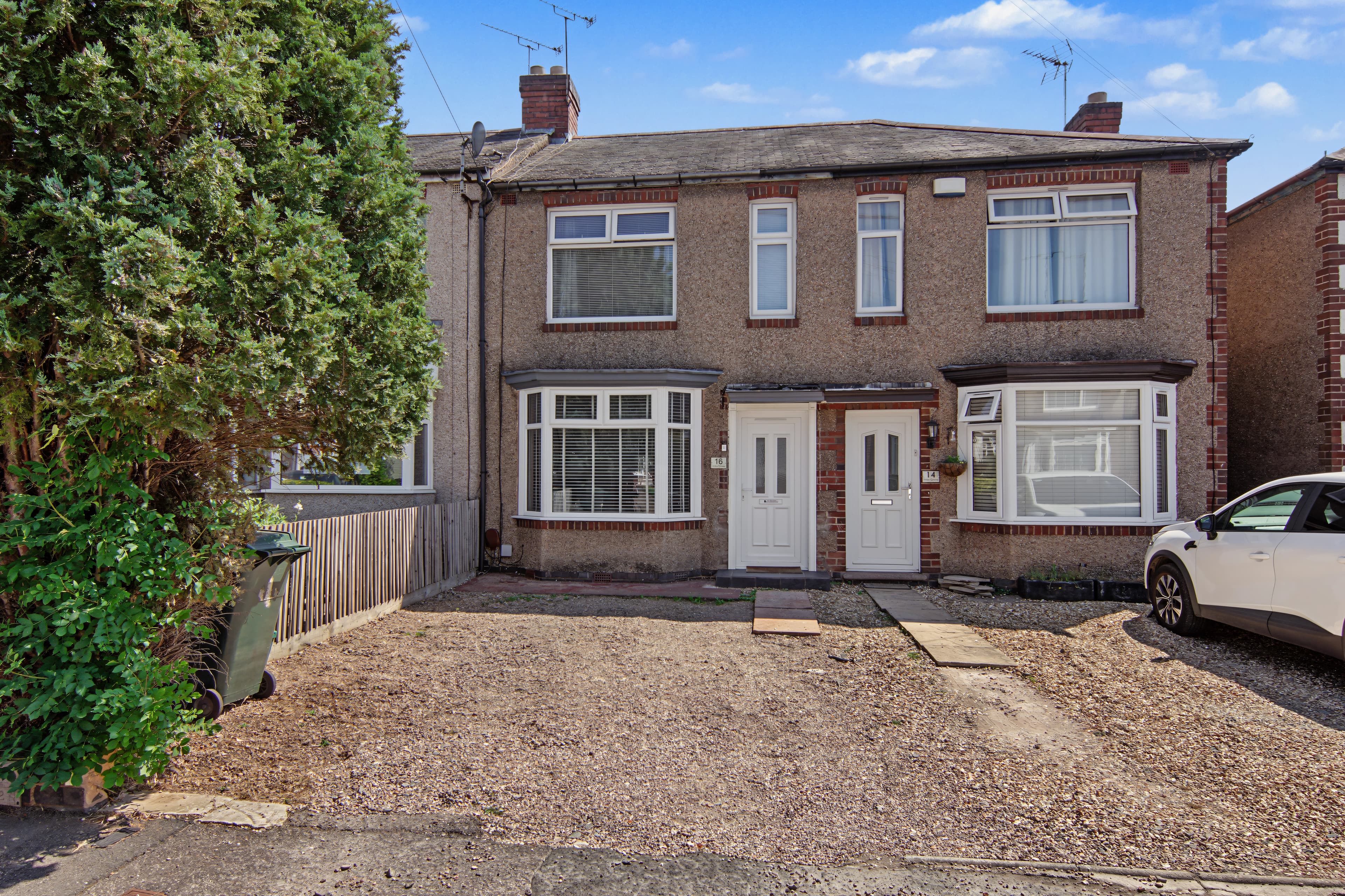 Holly Grove, Coventry, CV4 - photo 1 of 17