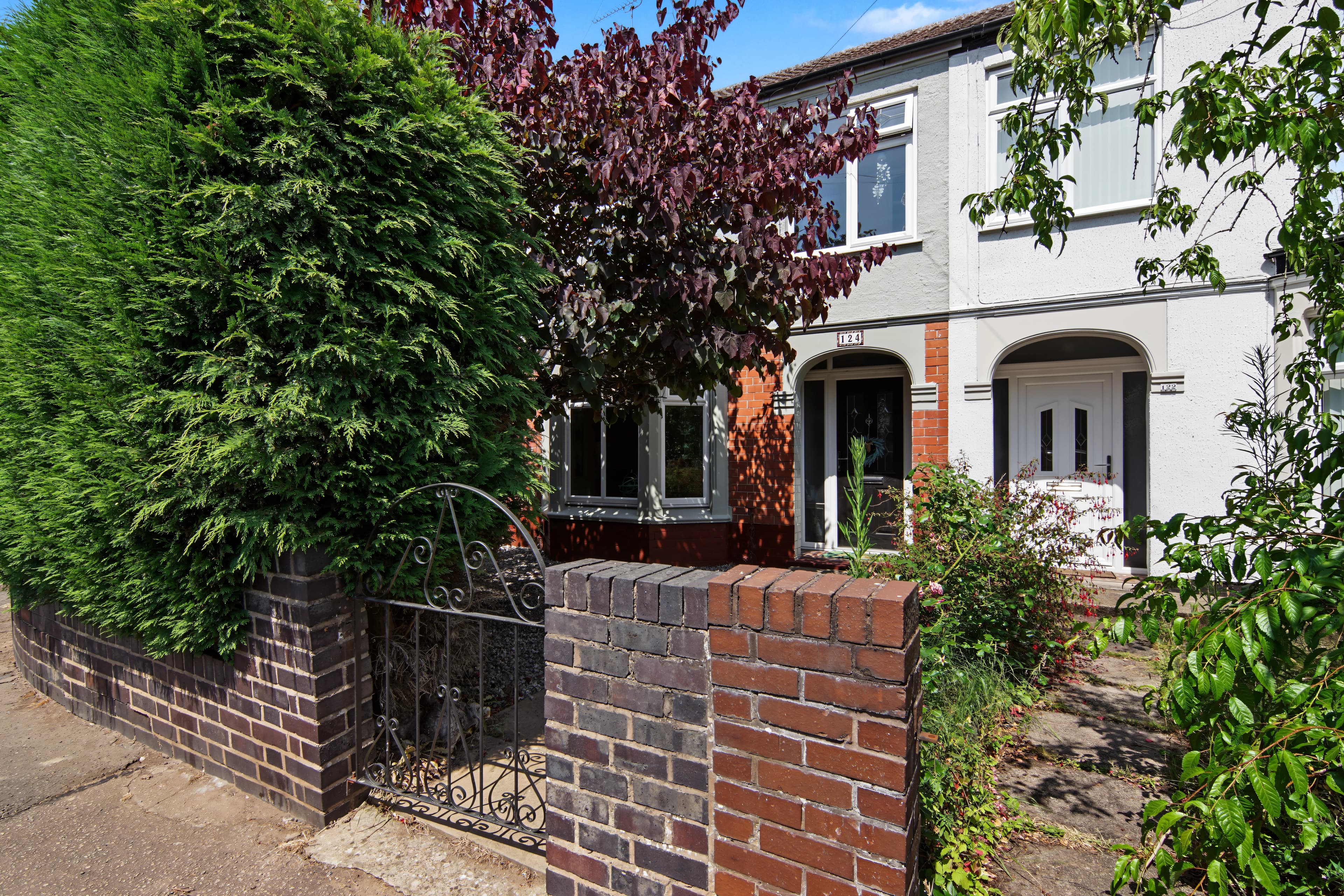 Whoberley Avenue, Coventry, CV5 - photo 1 of 36