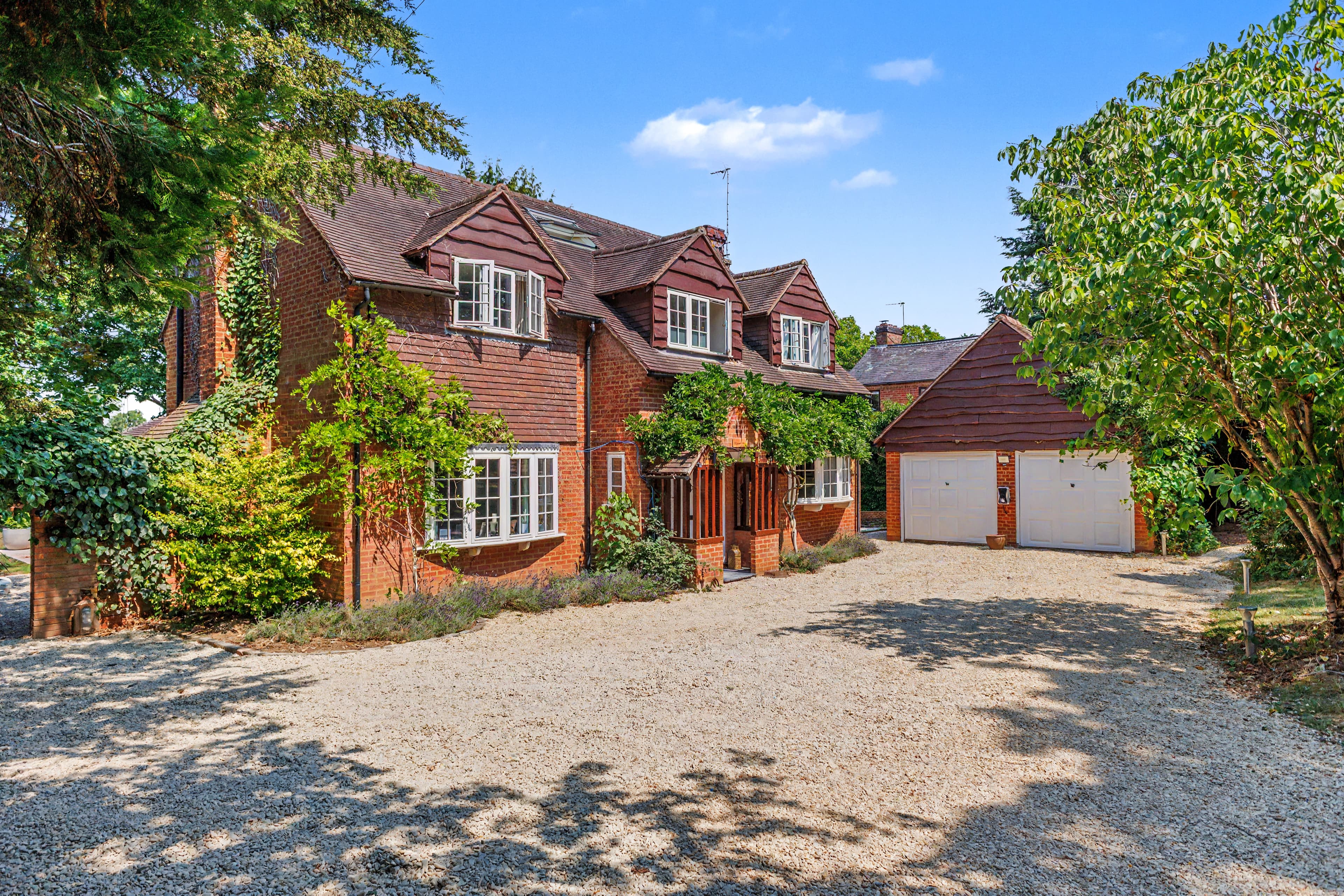 Pedders Way, Stratford Road, Loxley, Warwick, CV35 - photo 1 of 54