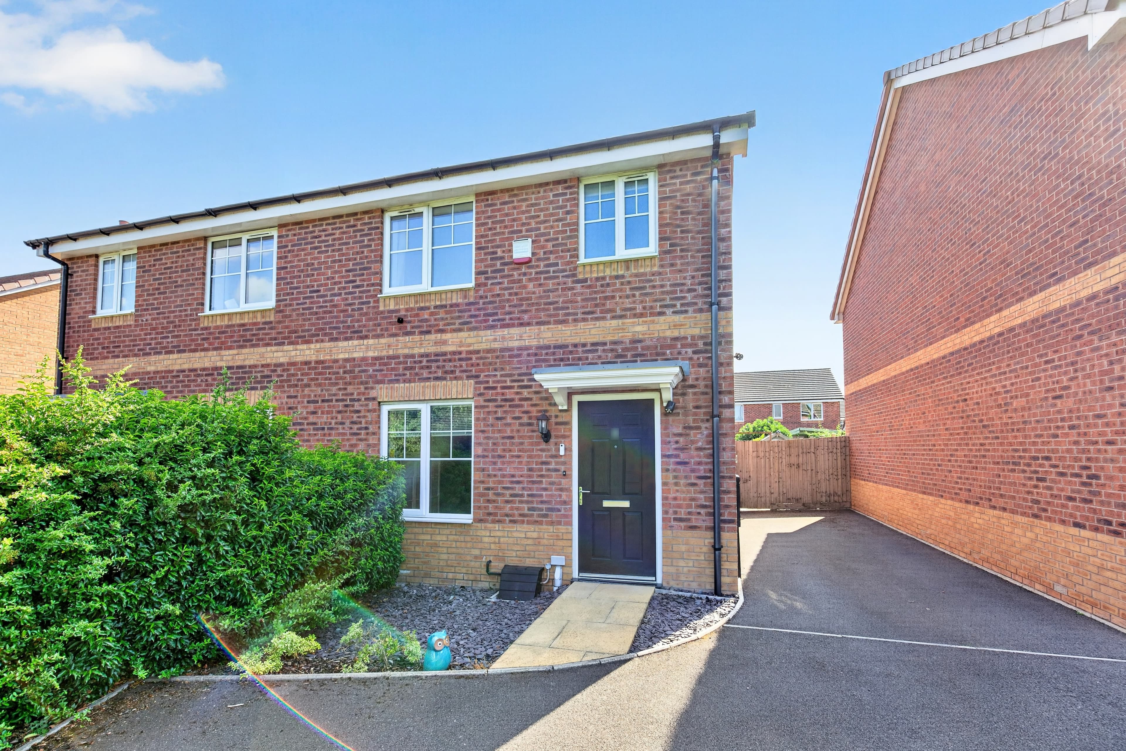 Rosehip Close, Pershore, WR10 - photo 1 of 27
