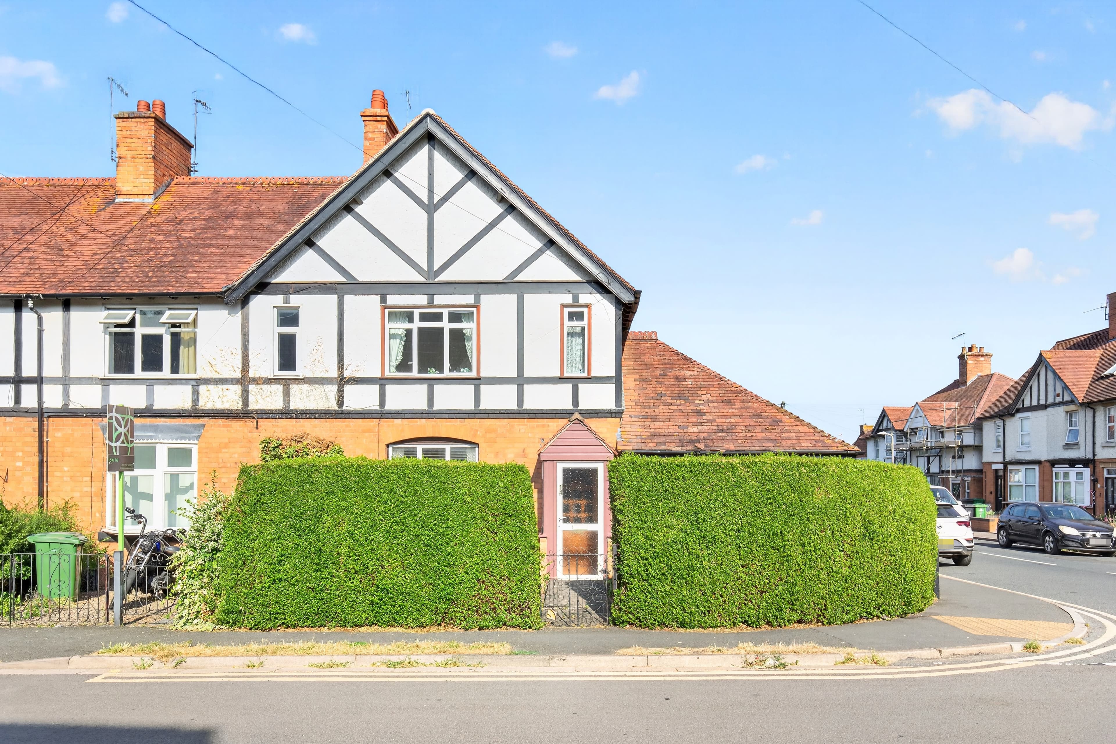 Peewit Road, Evesham, WR11 - photo 1 of 14