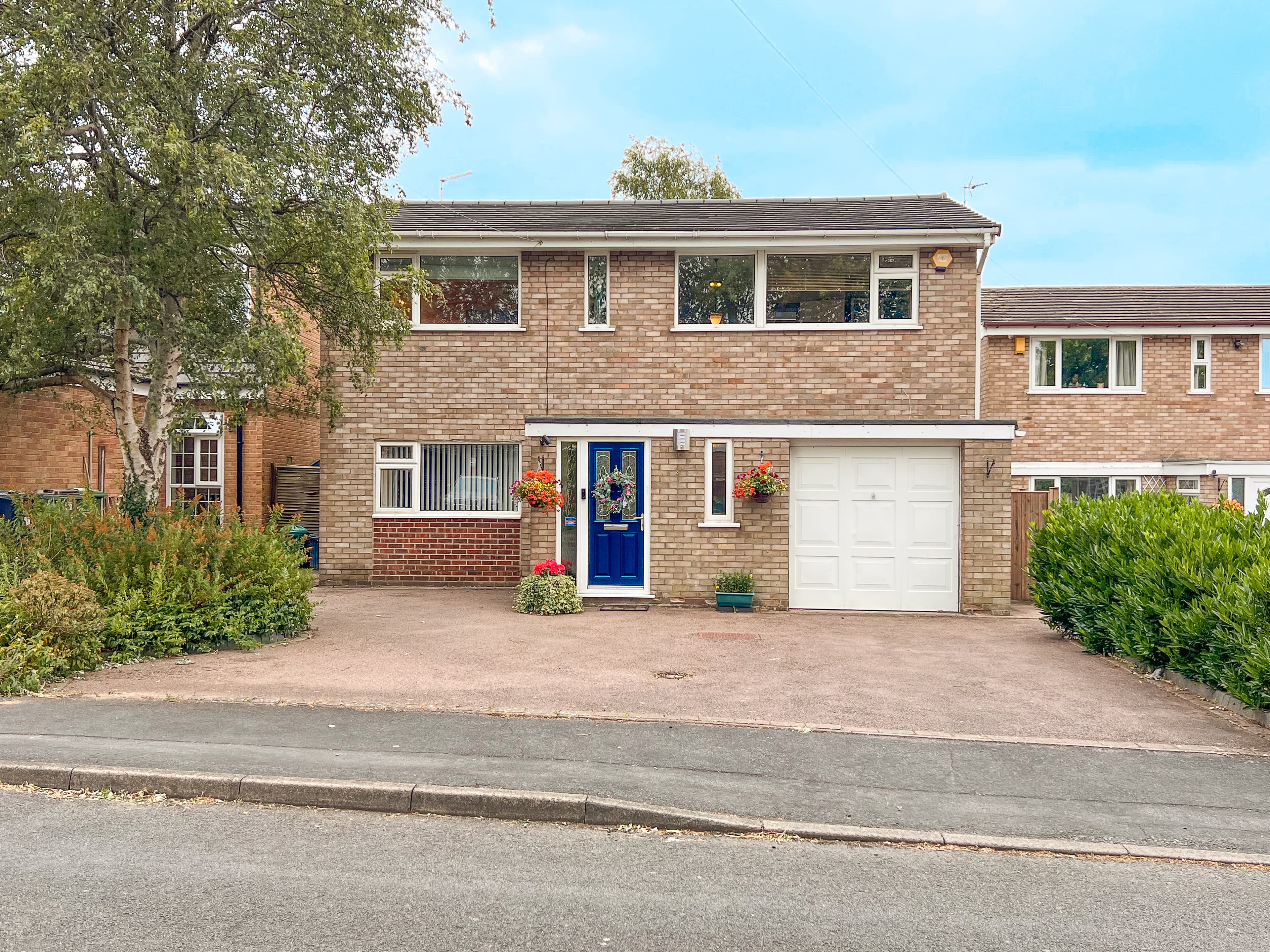 Forest Rise, Oadby, Leicester, LE2 - photo 1 of 30