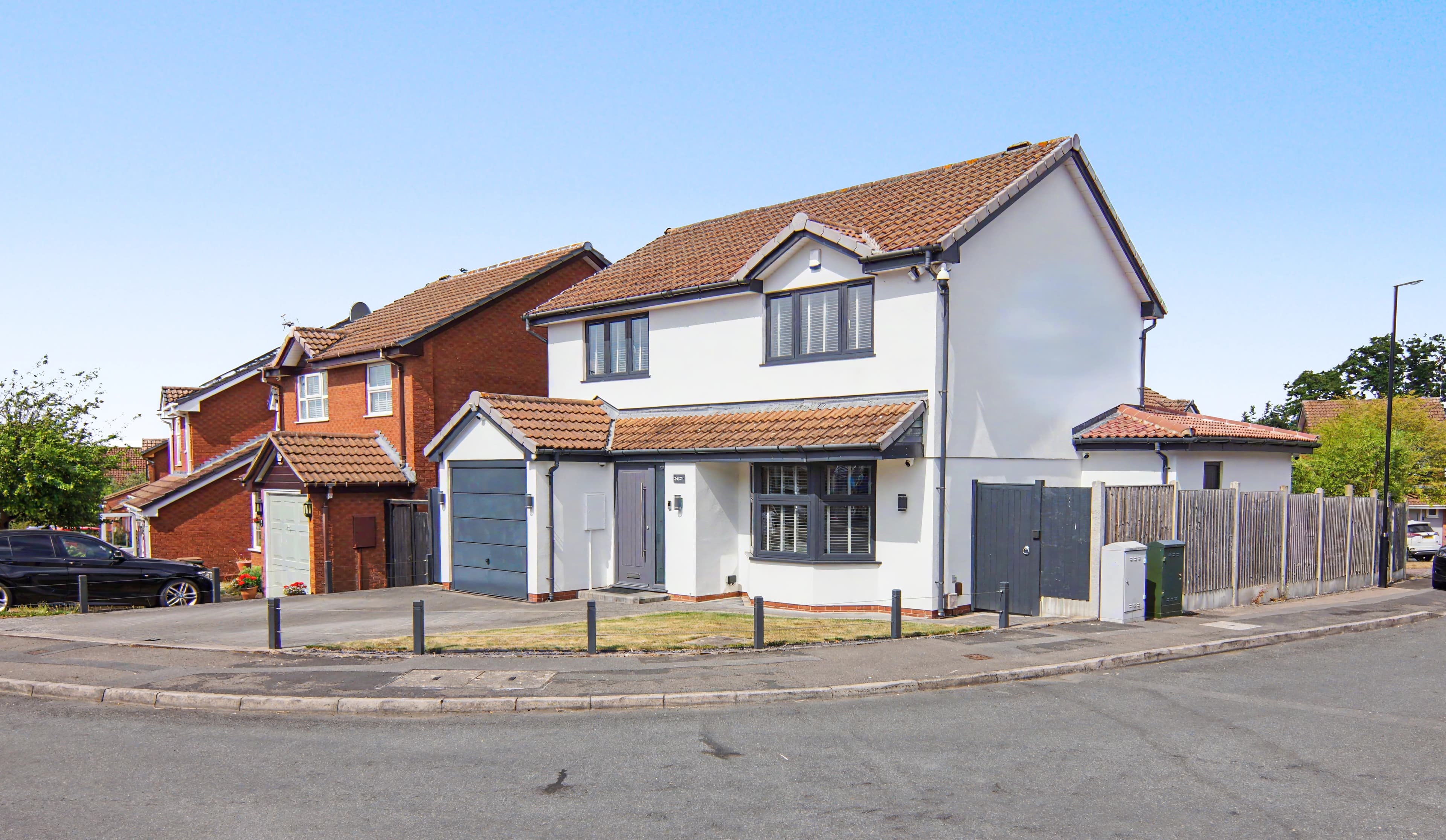Polperro Drive, Coventry, CV5 - photo 1 of 60