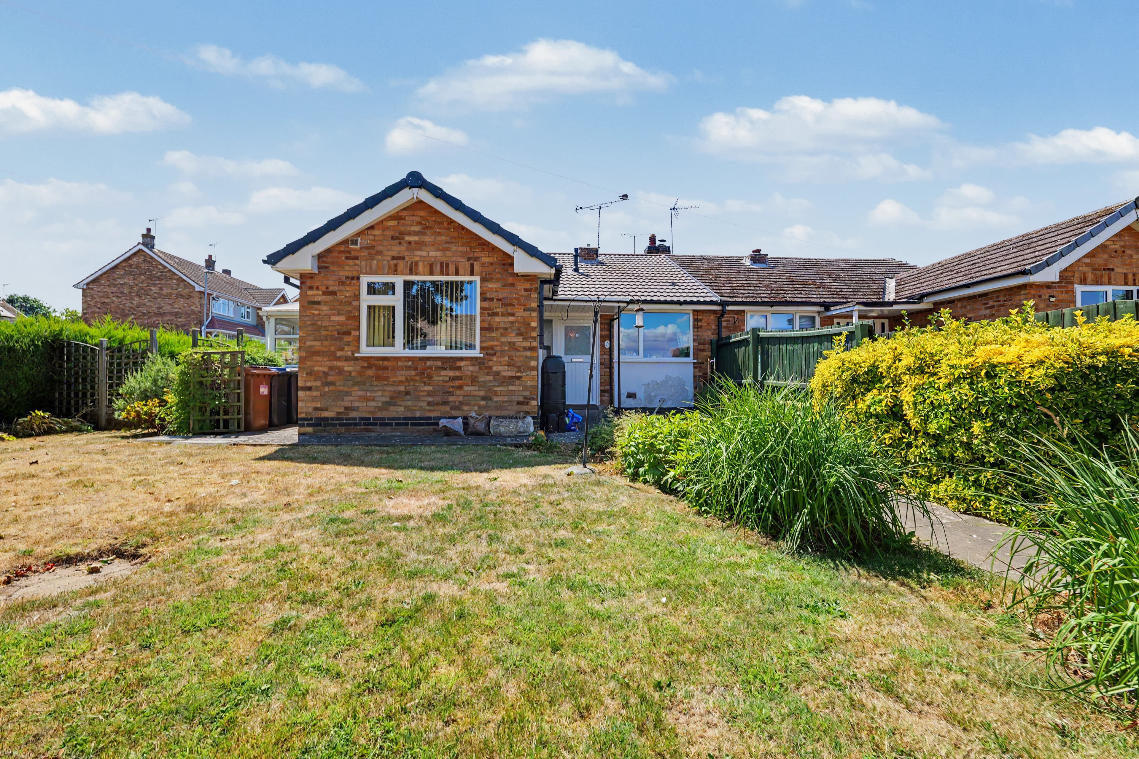 Roseway, Stoke Golding, Nuneaton, CV13 - photo 1 of 18