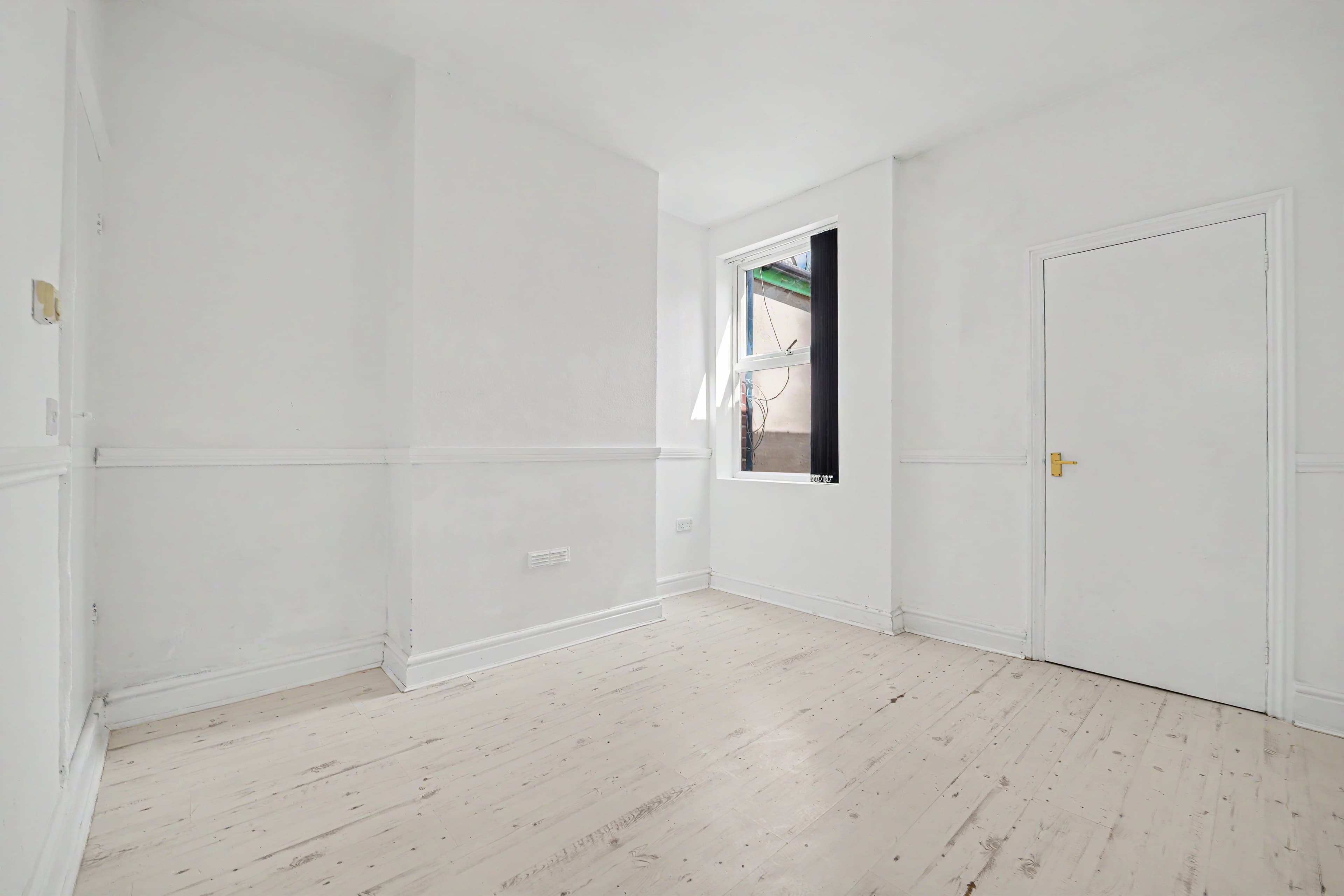 Clay Lane, Coventry, CV2 - photo 1 of 14