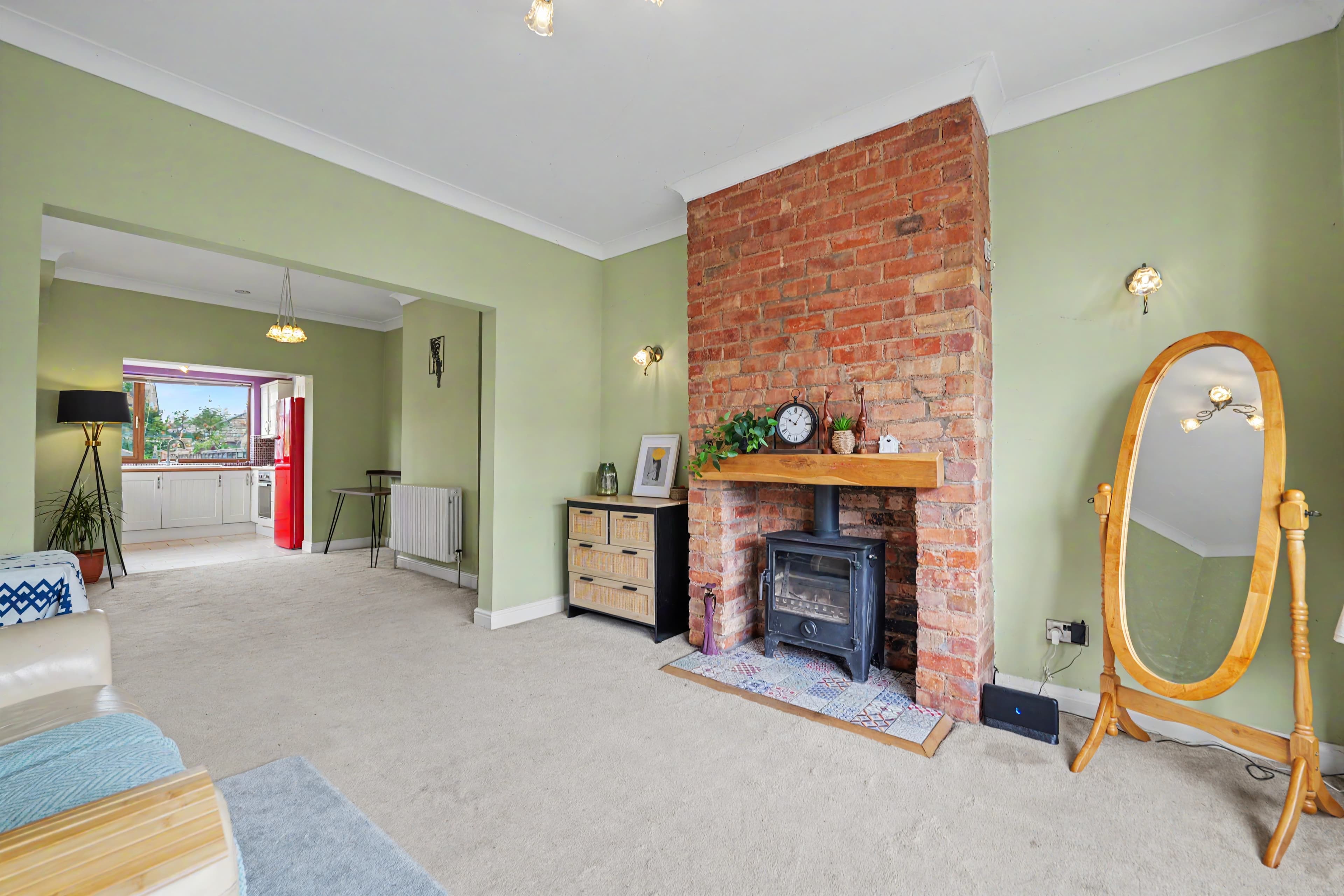 Linden Road, Loughborough, LE11 - photo 1 of 19