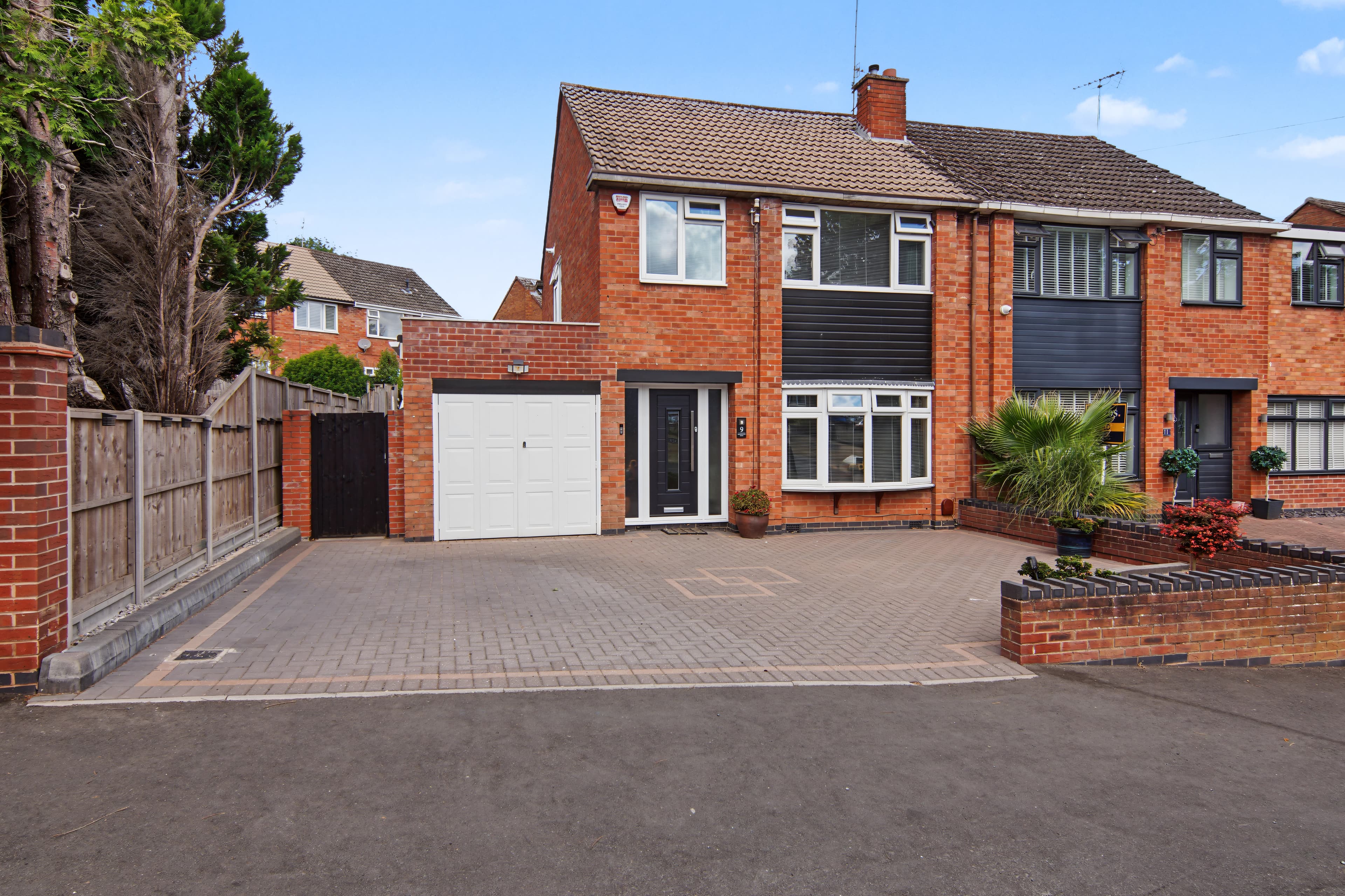 Alderminster Road, Coventry, CV5 - photo 1 of 32