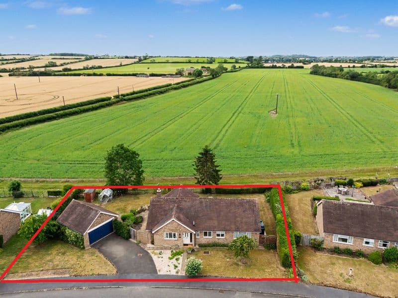 Verney Close, Butlers Marston, Warwick, CV35 - photo 1 of 38