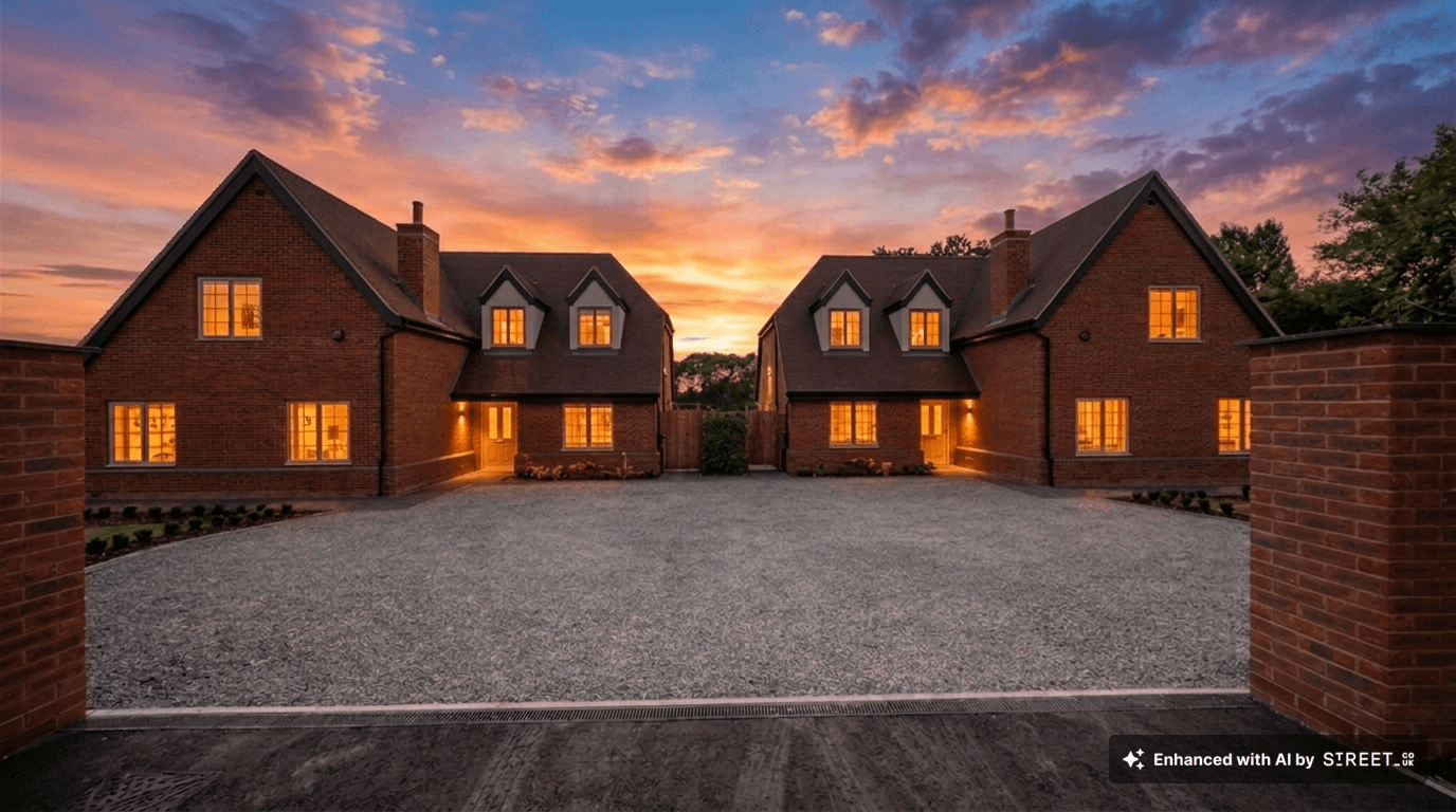 2 Toll House Farm, Birmingham Road, Mappleborough Green, Studley, B80 - photo 1 of 19