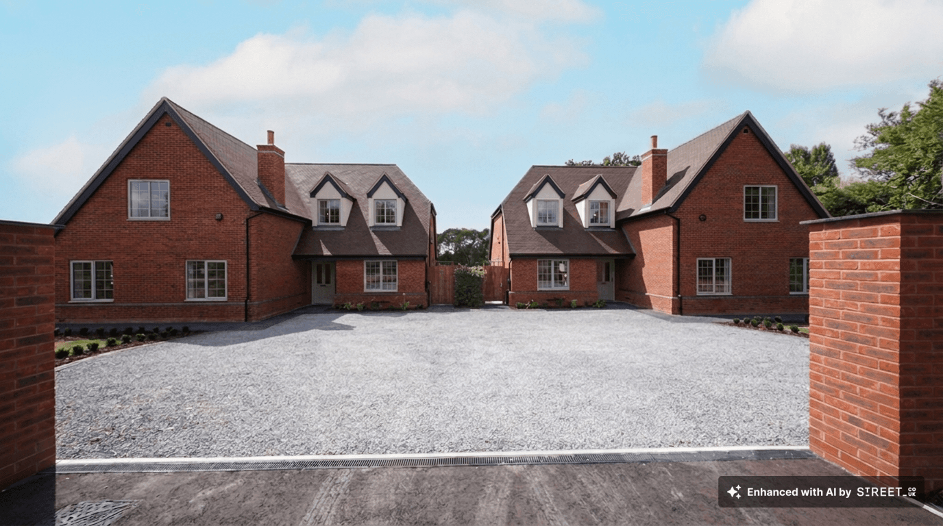 1 Toll House Farm, Birmingham Road, Mappleborough Green, Studley, B80 - photo 1 of 17