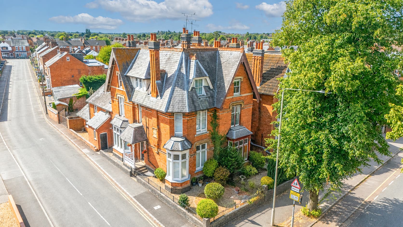 Northampton Road, Market Harborough, LE16 - photo 1 of 29