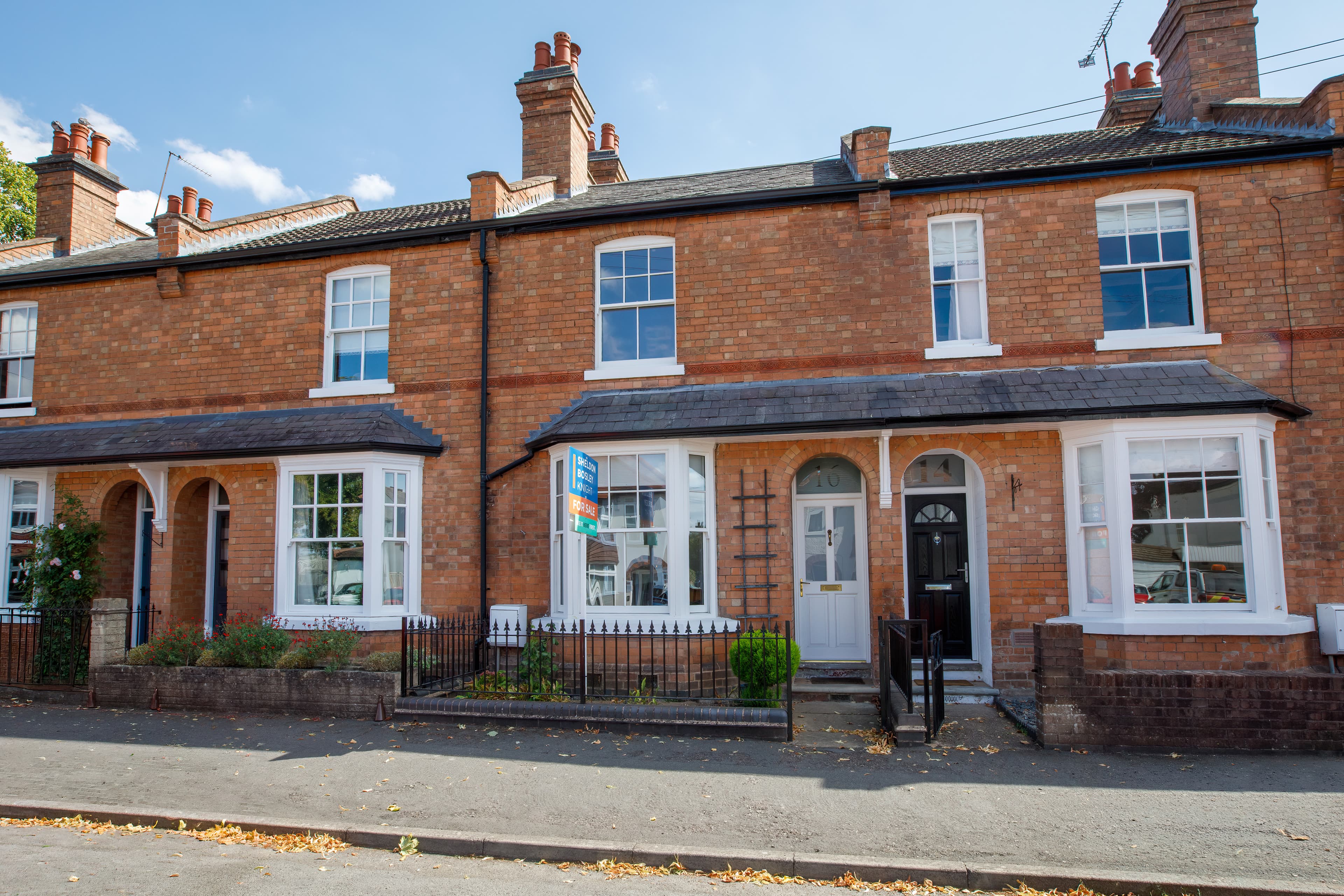 Farm Road, Leamington Spa, CV32 - photo 1 of 28