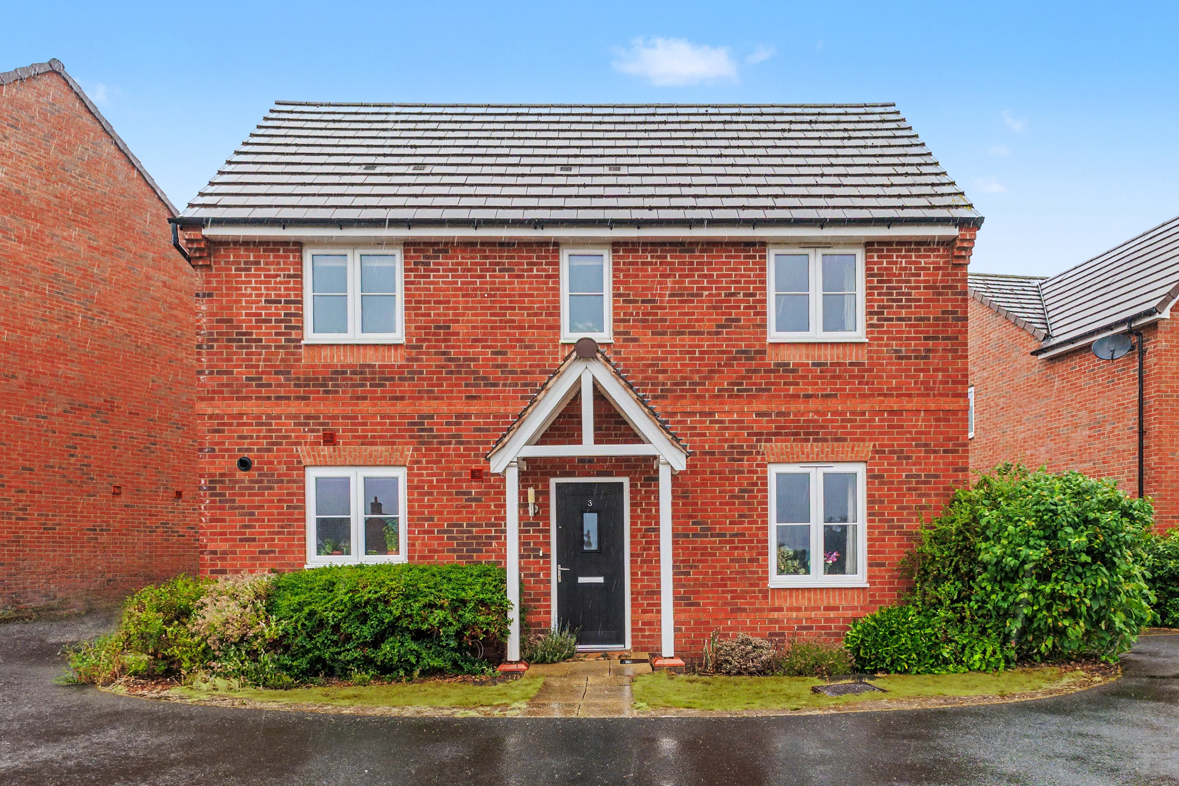 Niblett Corner, Evesham, WR11 - photo 1 of 21