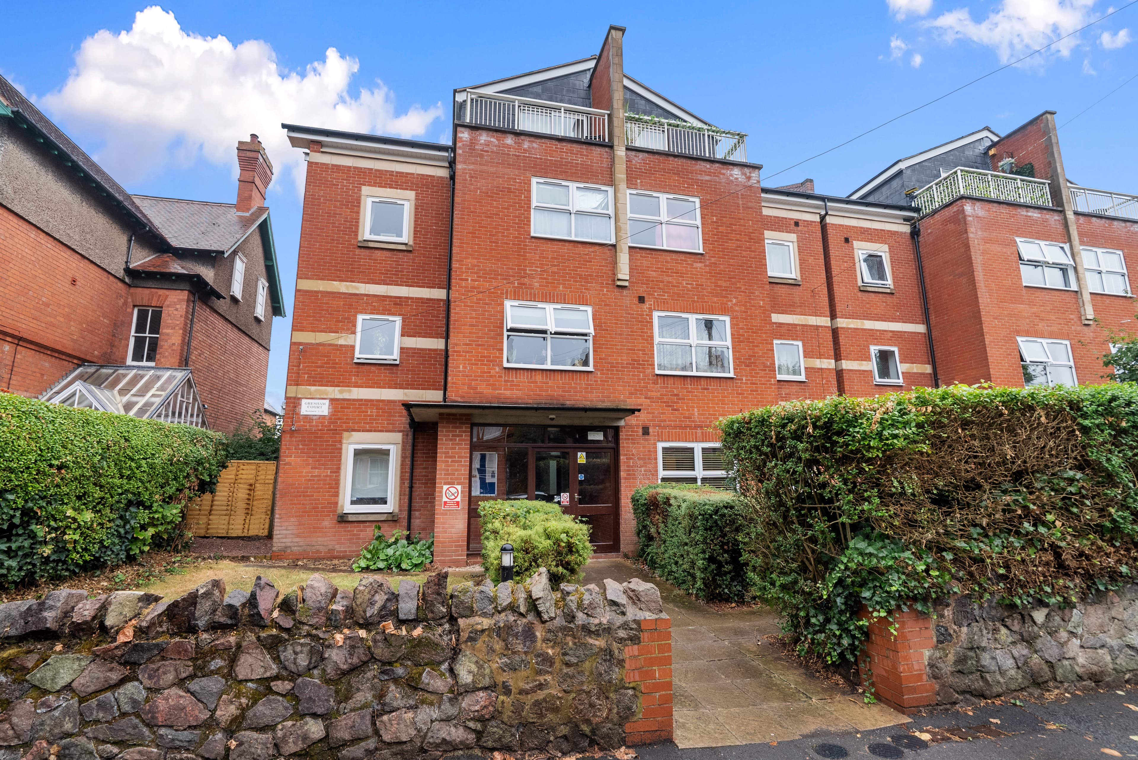 Gresham Court, Shrubbery Avenue, Worcester, WR1 - photo 1 of 8