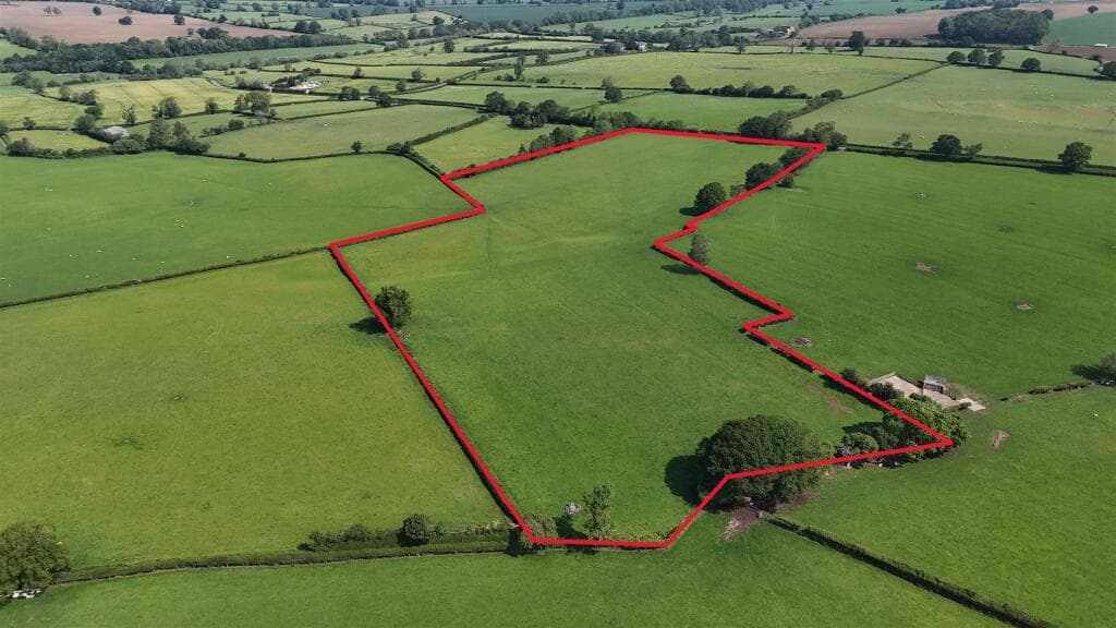 Land at Abthorpe, Abthorpe Road, Abthorpe, Towcester, NN12 - photo 1 of 7