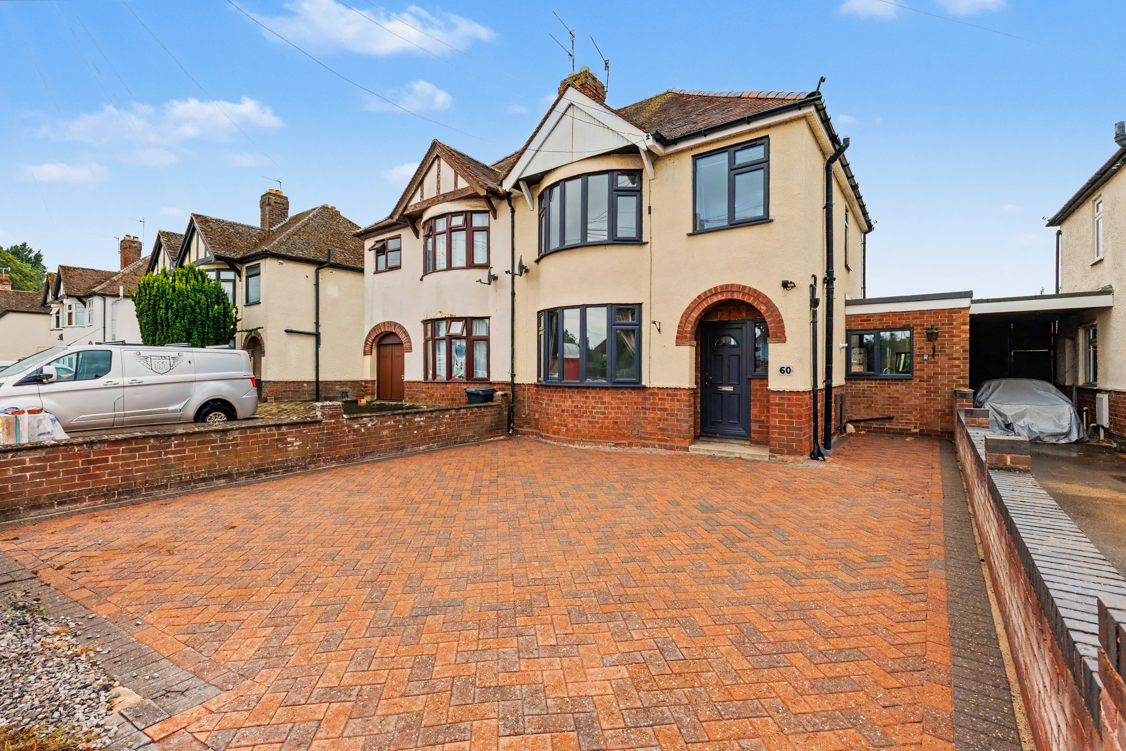 Cheltenham Road, Evesham, WR11 - photo 1 of 24