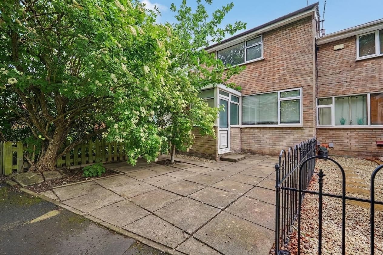 Billington Close, Coventry, CV2 - photo 1 of 20