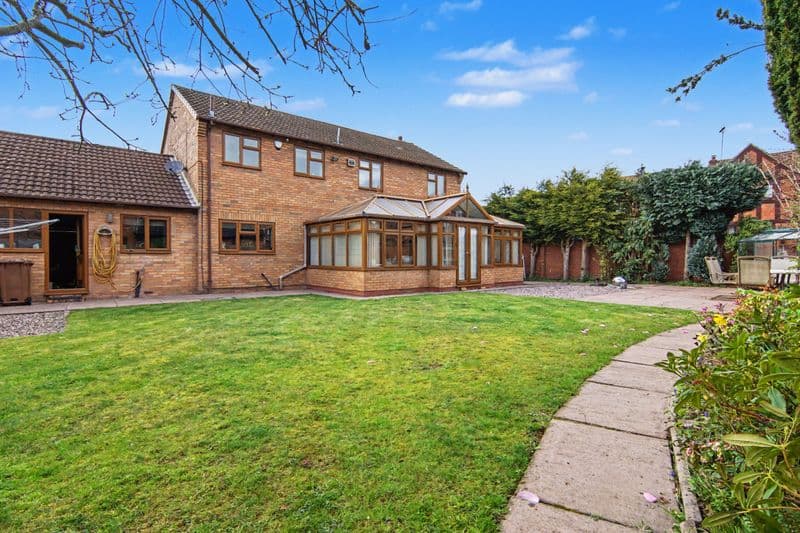 Eldersfield Grove, Solihull, B91 - photo 1 of 26
