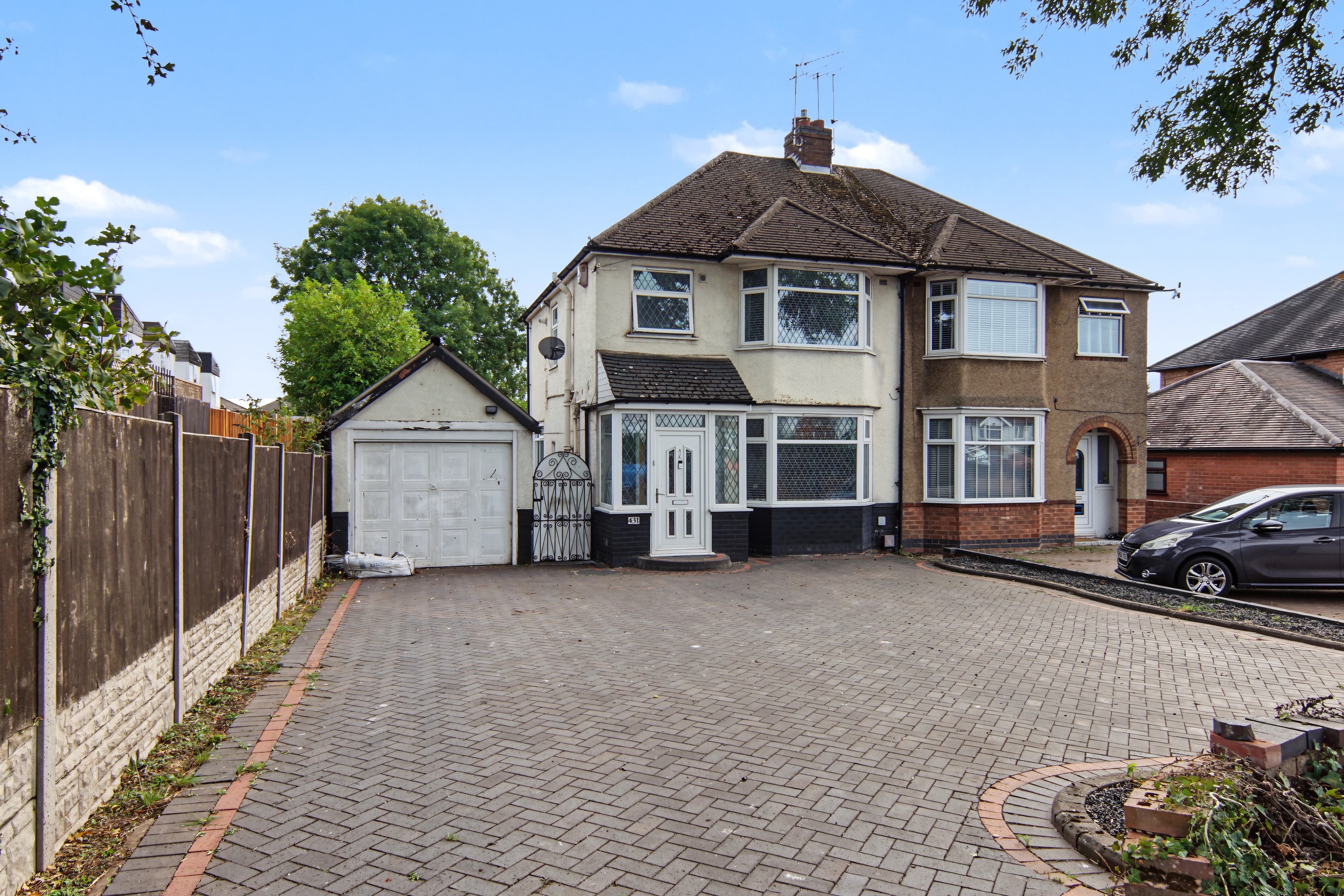 Tile Hill Lane, Coventry, CV4 - photo 1 of 17