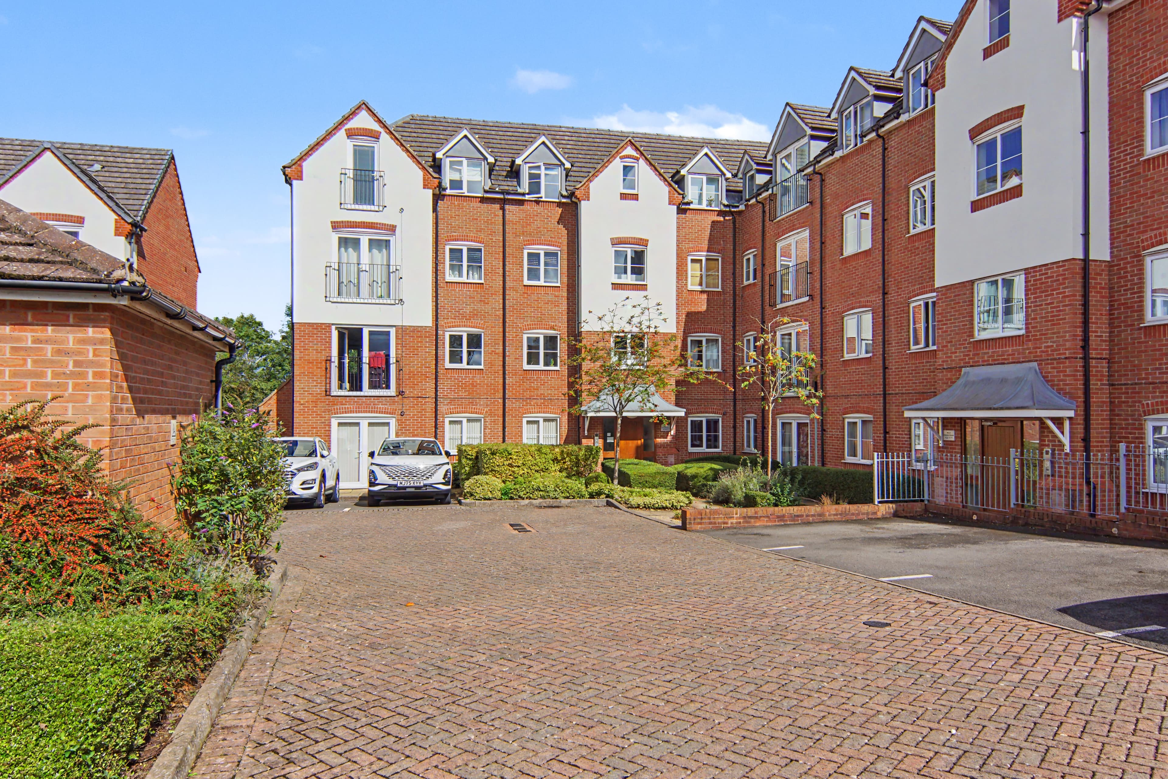 Hidcote House, Penruddock Drive, Coventry, CV4 - photo 1 of 18