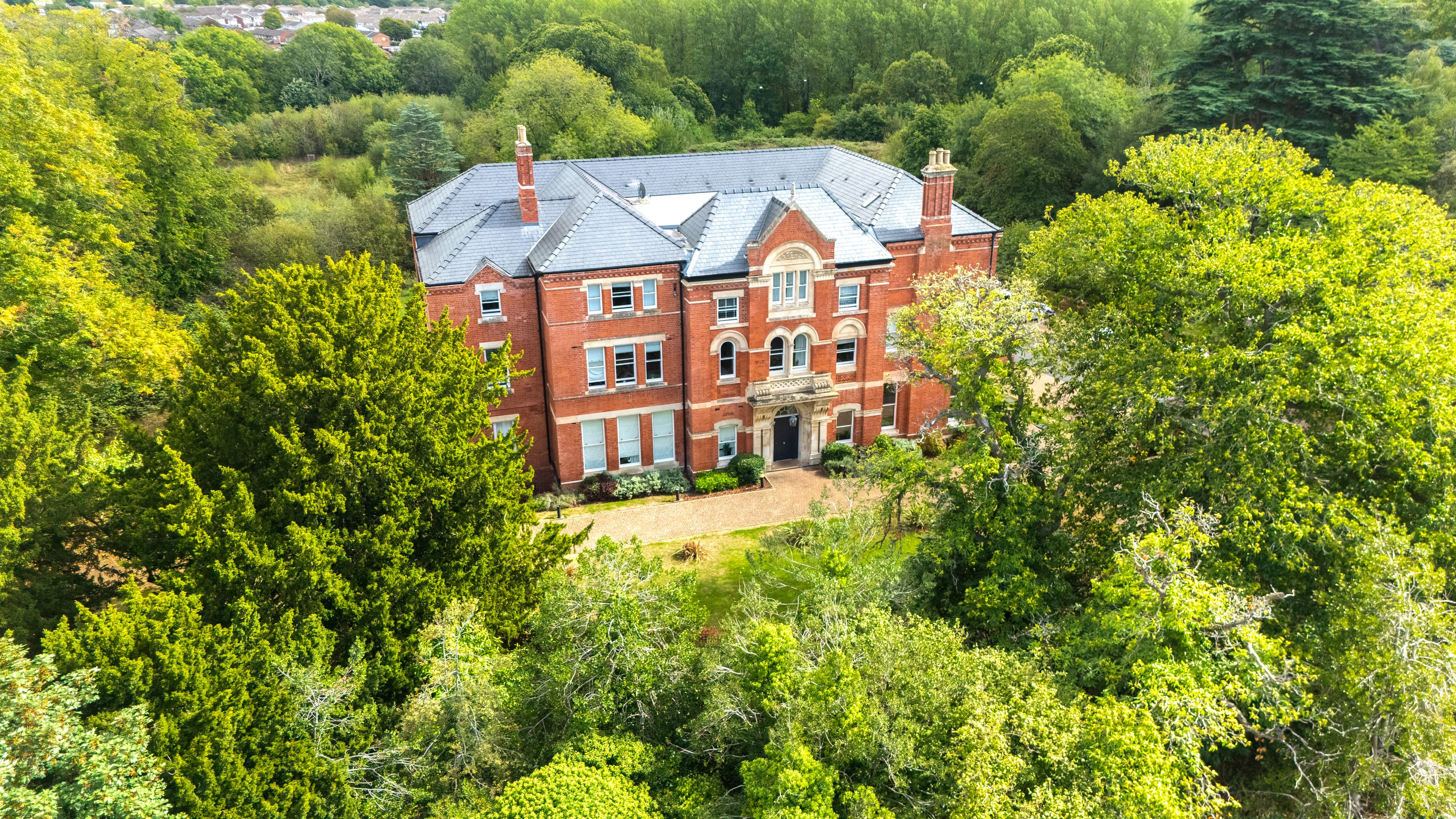 The Grange, Gwendolyn Drive, Coventry, CV3 - photo 1 of 16
