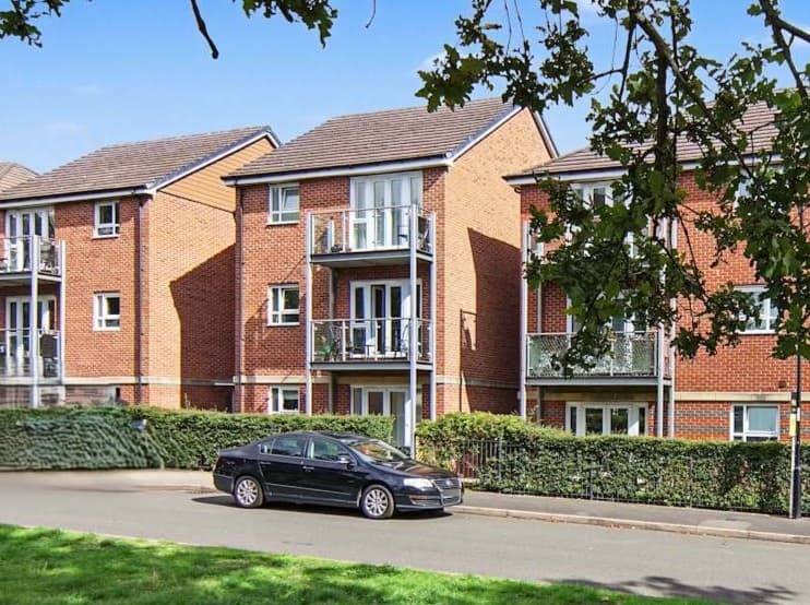 Philmont Court, Coventry, CV4 - photo 1 of 22