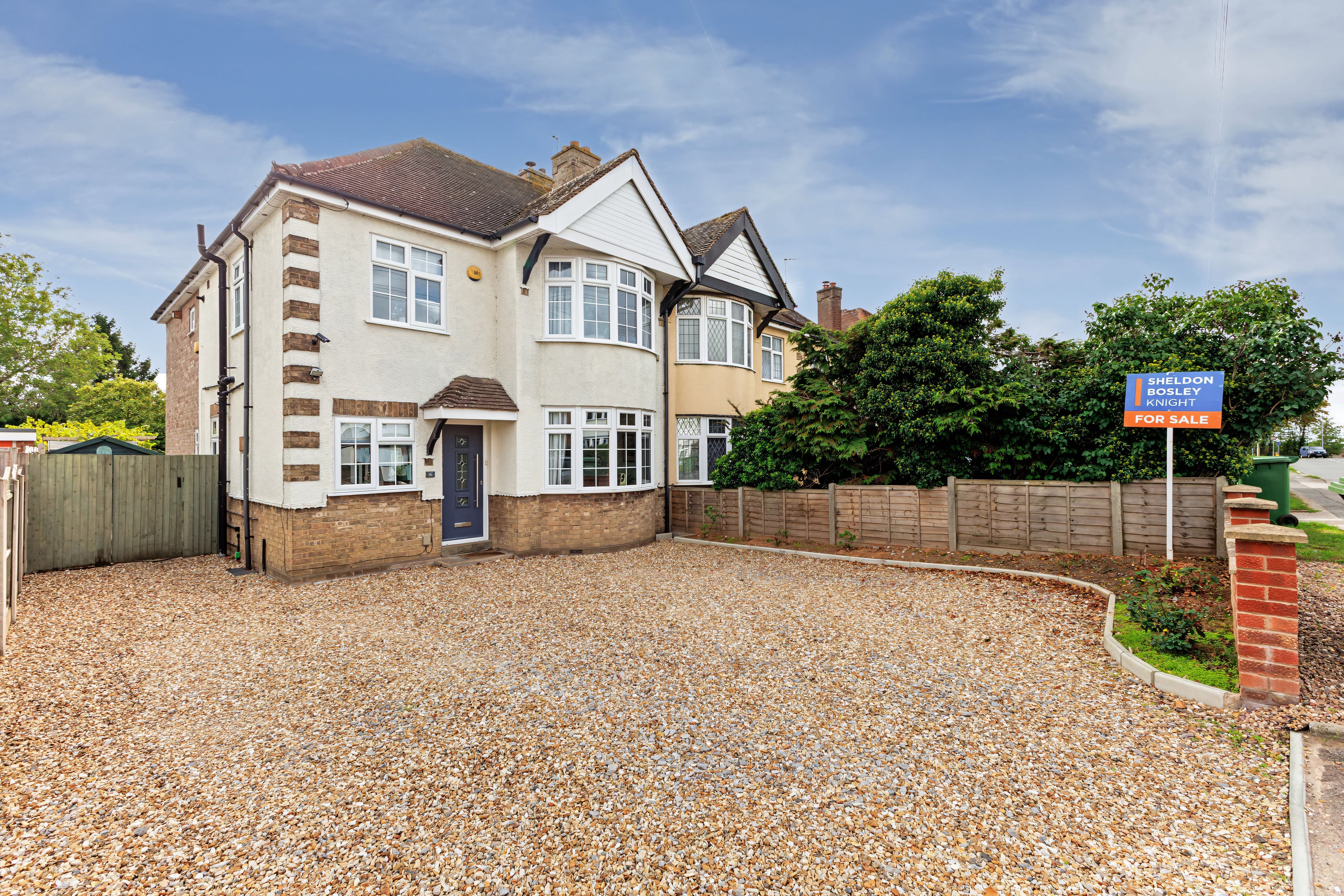 Offenham Road, Evesham, WR11 - photo 1 of 21