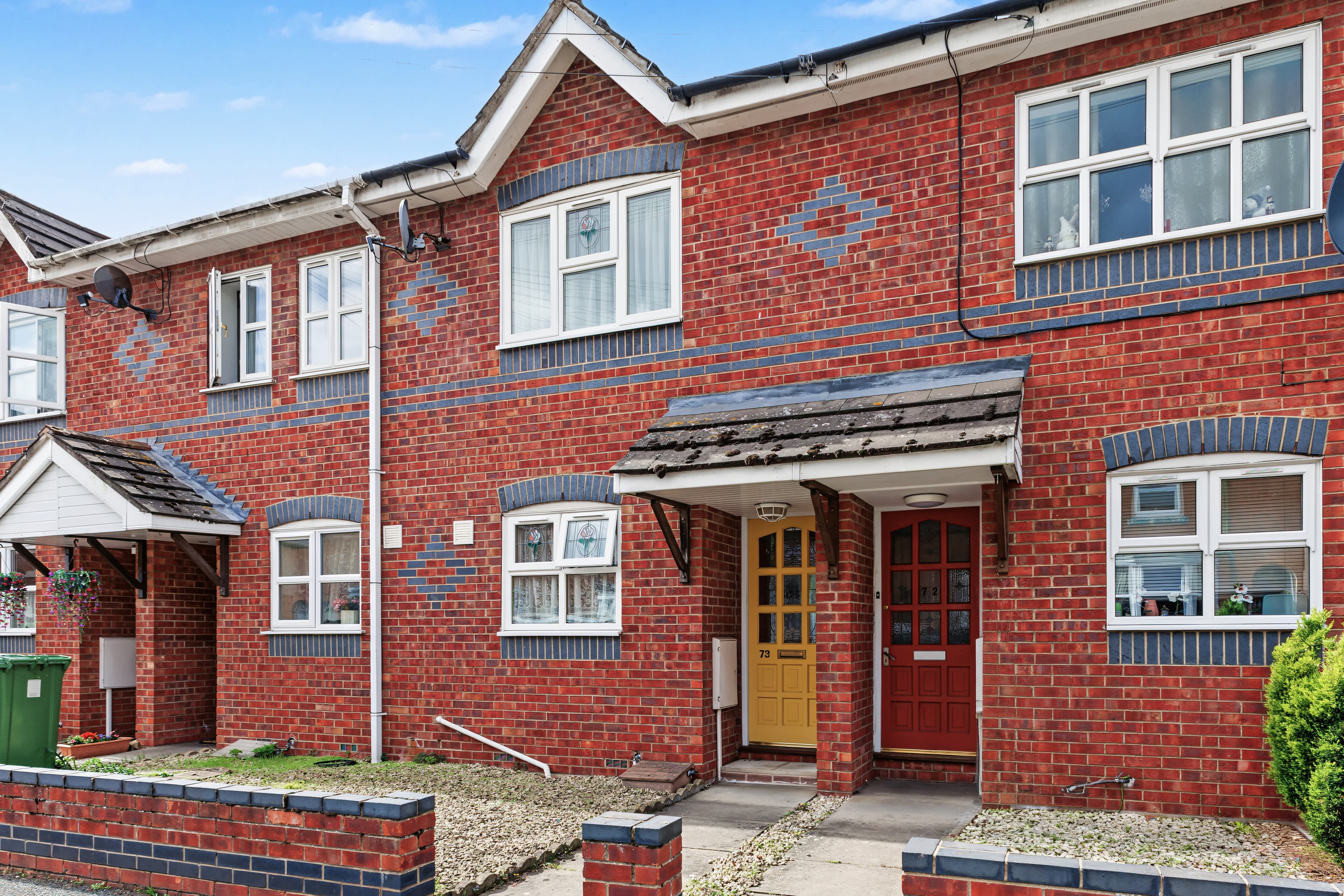 Briar Close, Evesham, WR11 - photo 1 of 14