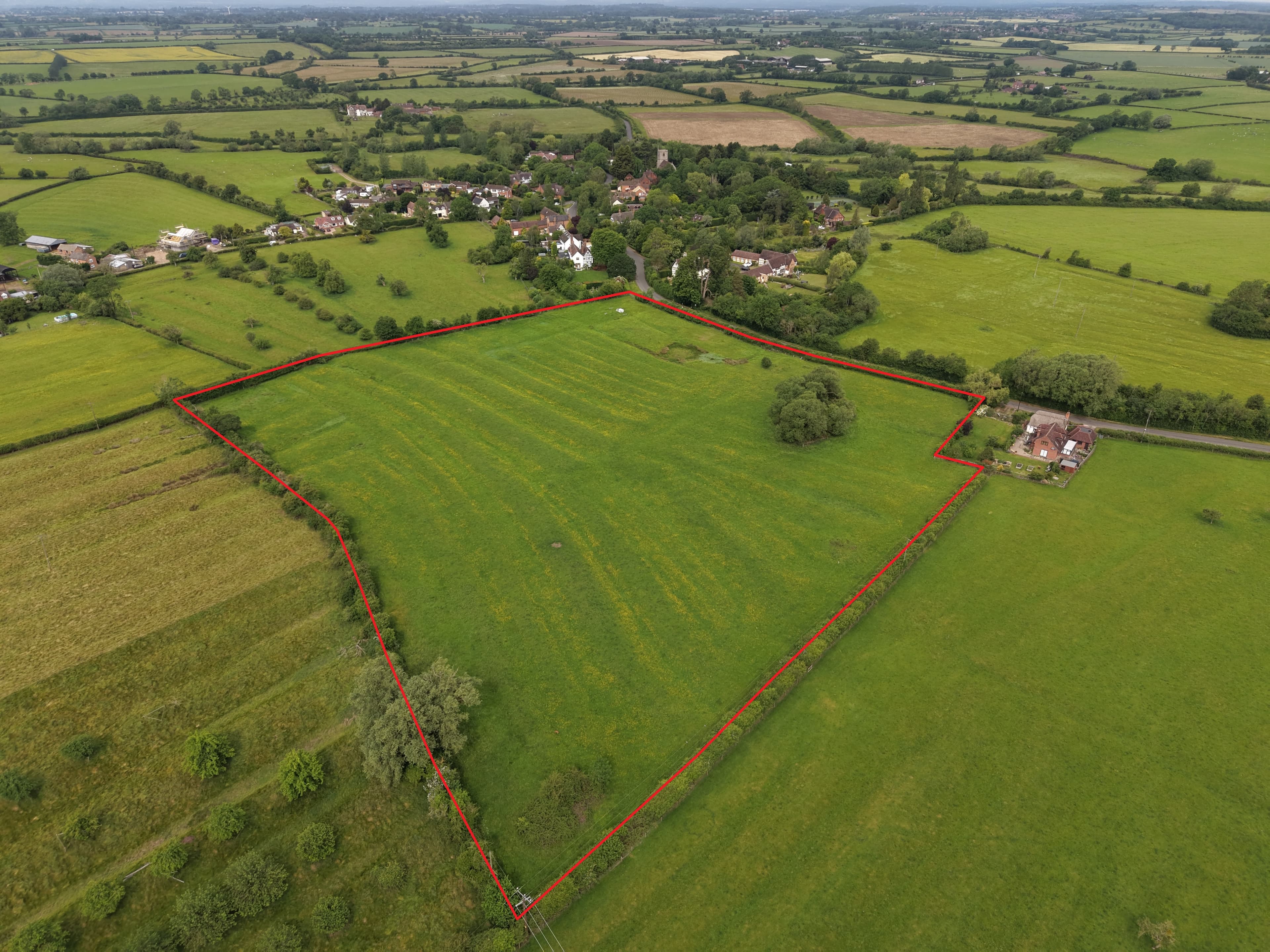 Land adjacent to Naunton Beauchamp, North Piddle Lane, Worcestershire, WR10 - photo 1 of 8