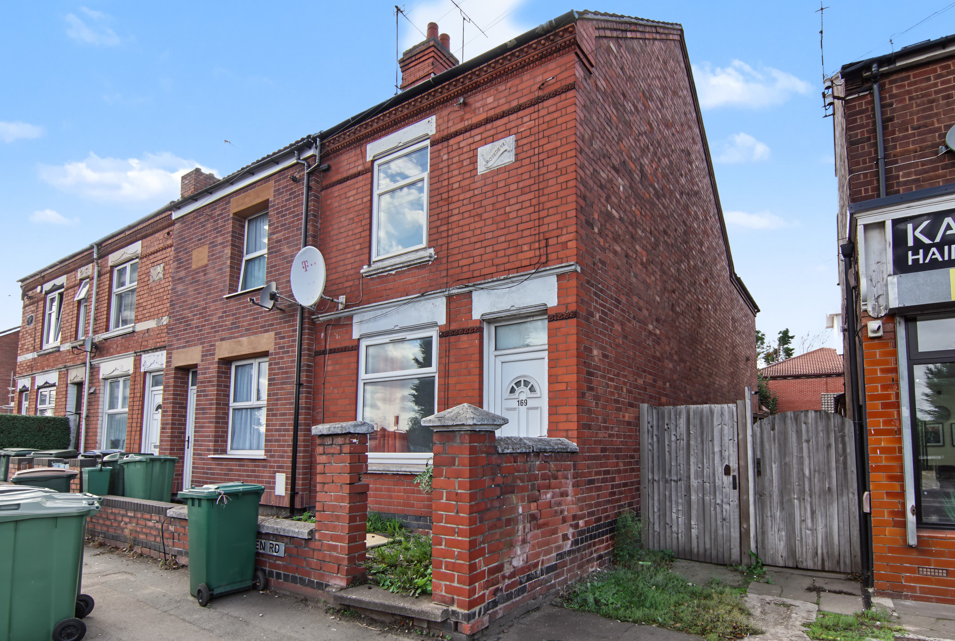 Bell Green Road, Coventry, CV6 - photo 1 of 19