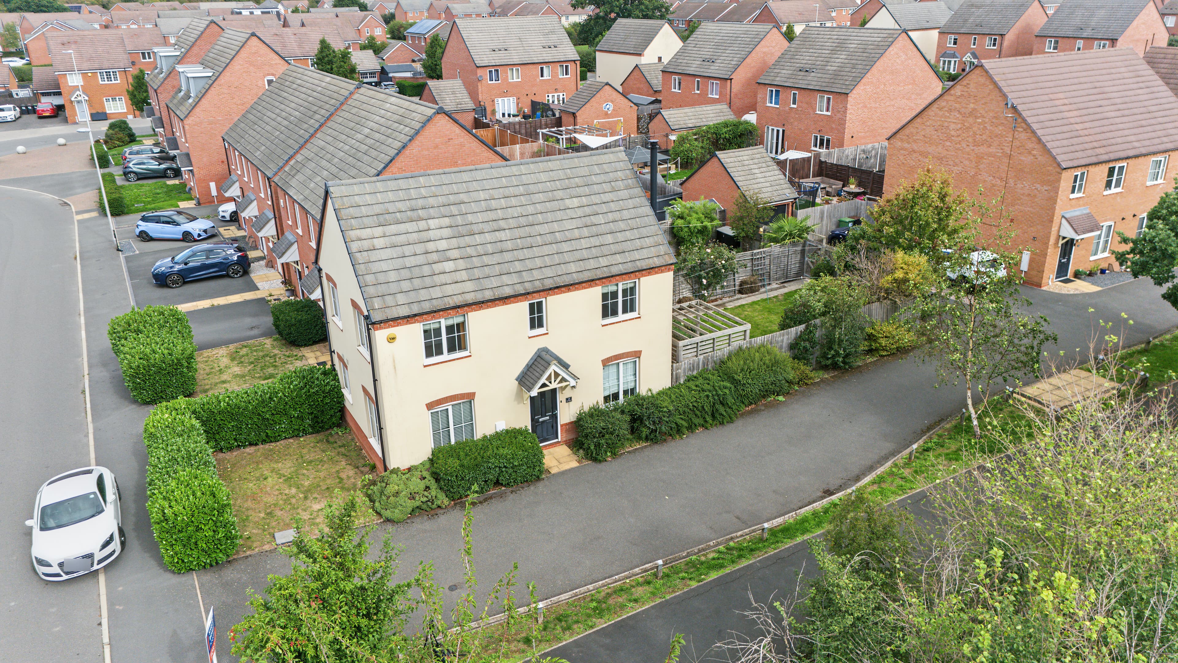 Milking Lane, Nuneaton, CV10 - photo 1 of 27