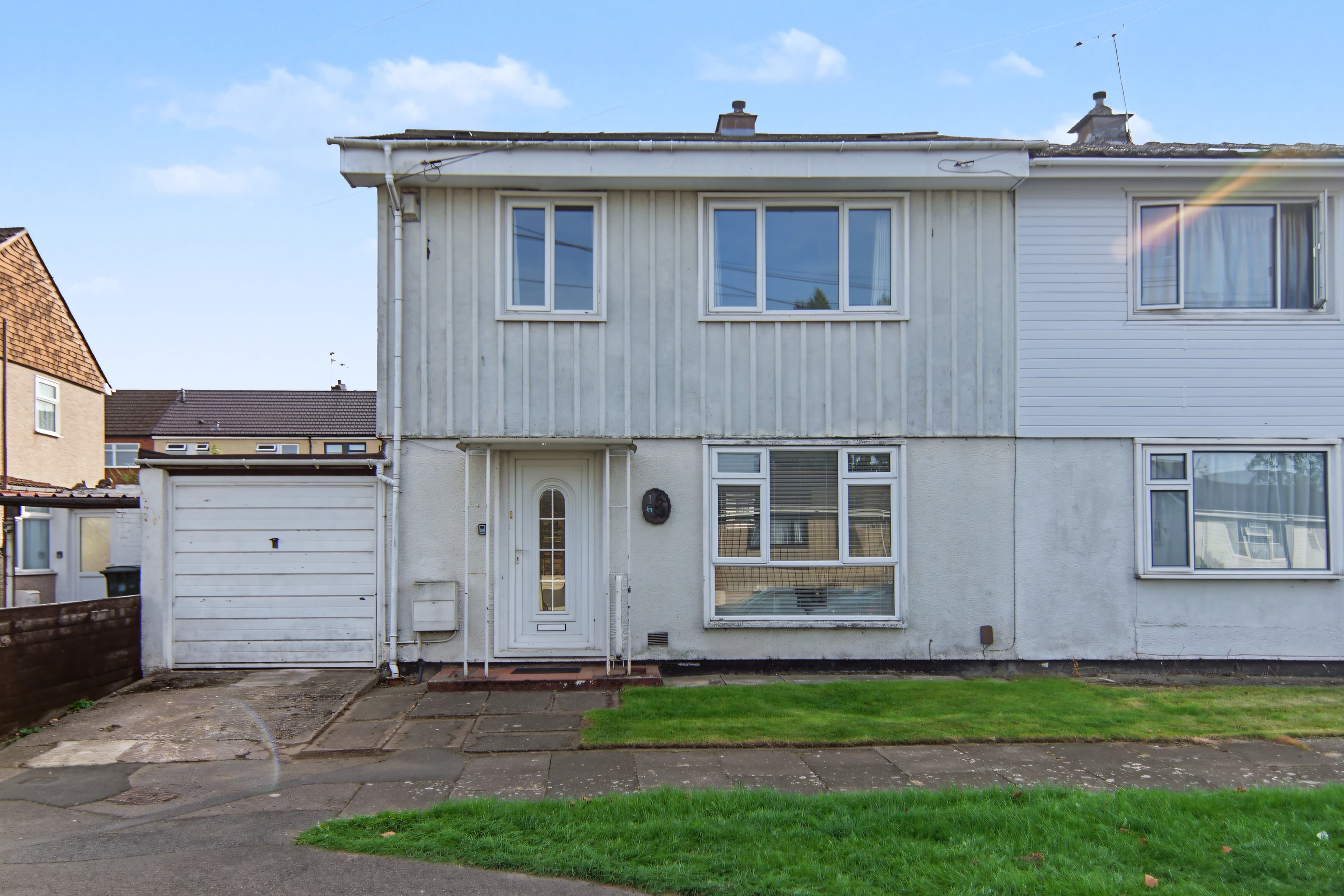 Founder Close, Coventry, CV4 - photo 1 of 25